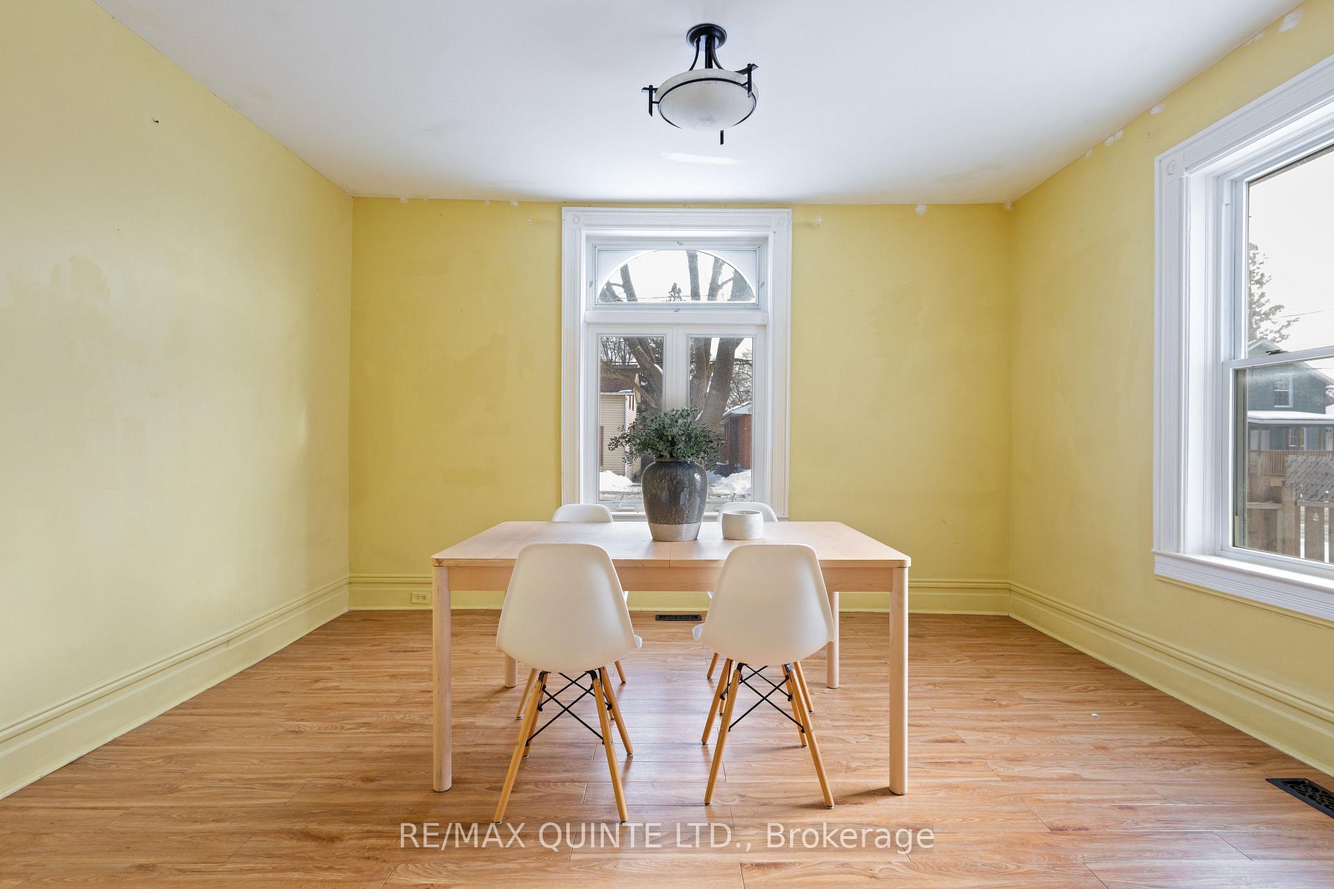 Photo 8 of 66 Dunbar Street, Belleville, Belleville Ward — HOMEH
