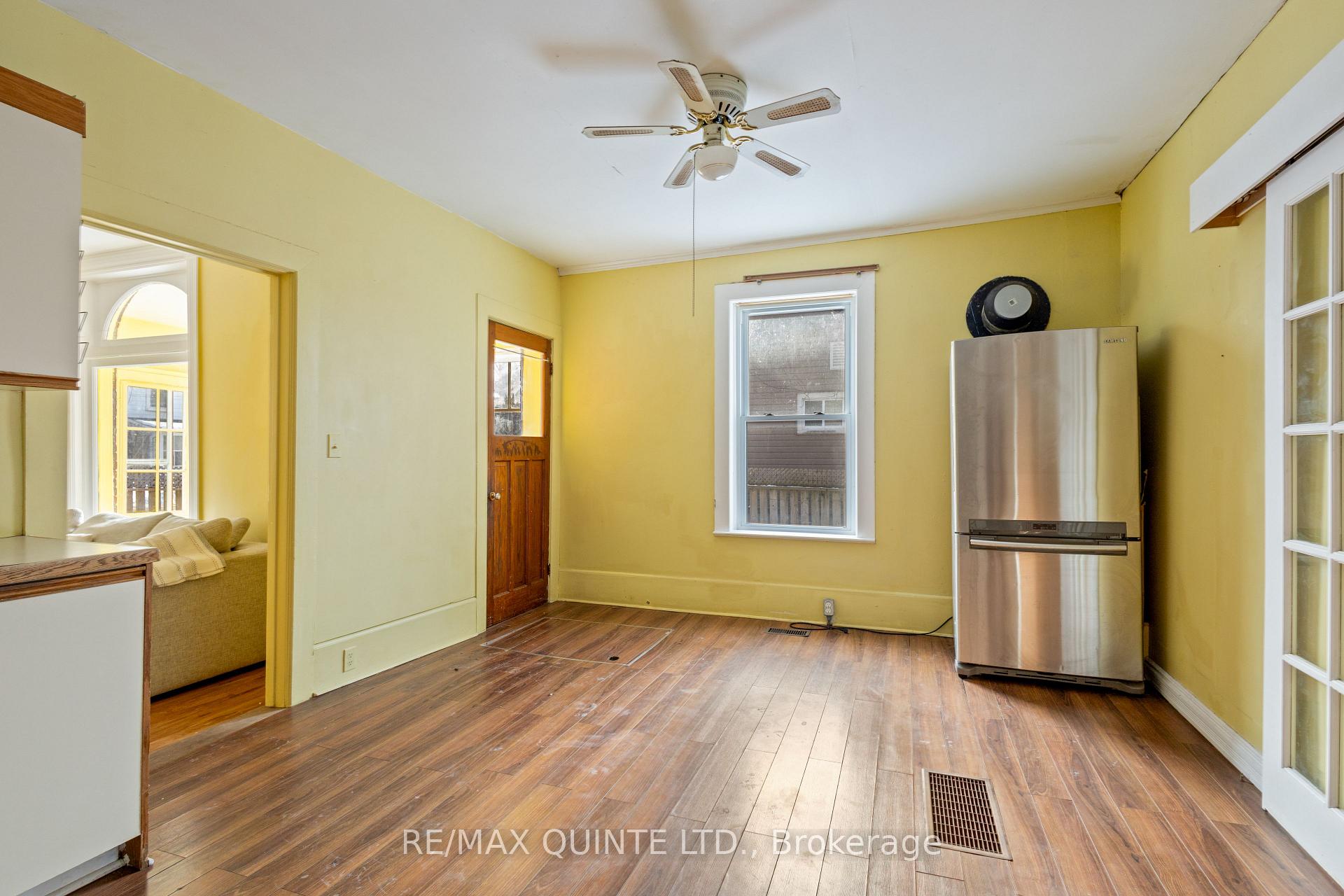 Photo 13 of 66 Dunbar Street, Belleville, Belleville Ward — HOMEH
