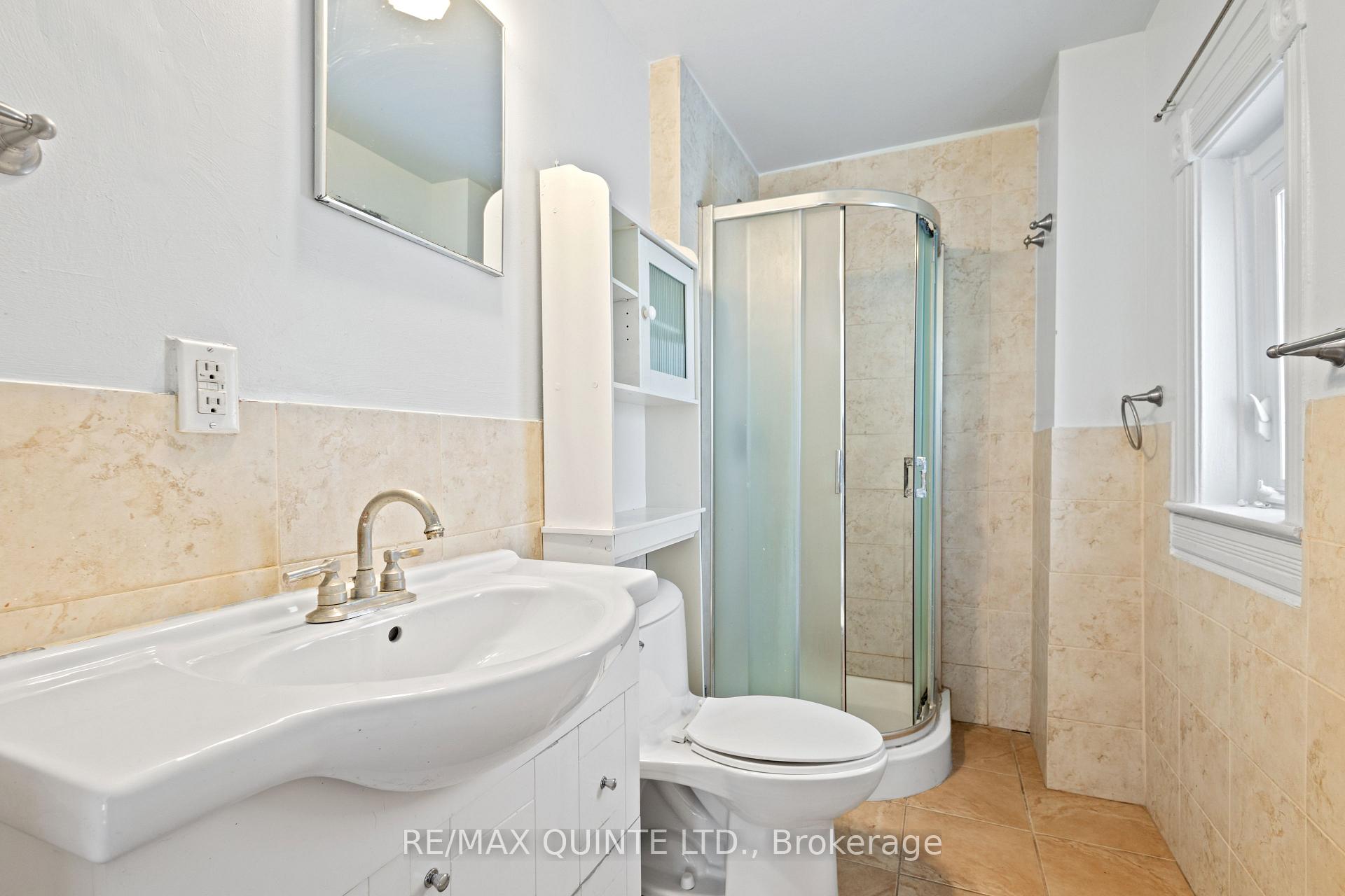 Photo 21 of 66 Dunbar Street, Belleville, Belleville Ward — HOMEH