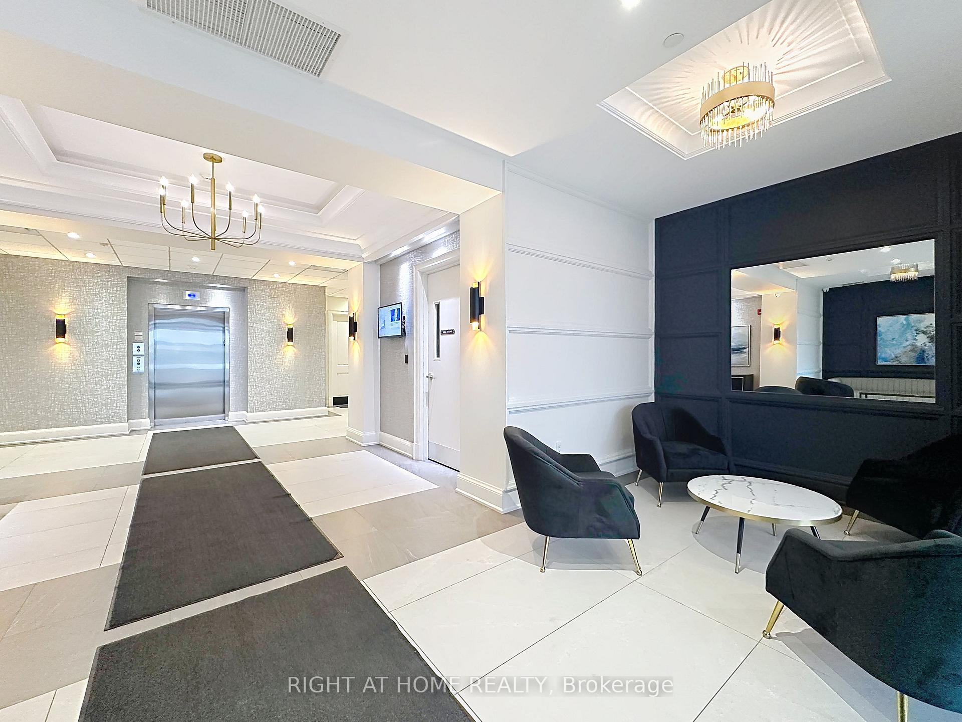 Photo 3 of Unit PH02, 208 Main St Unionville Street, Markham, Unionville — HOMEH