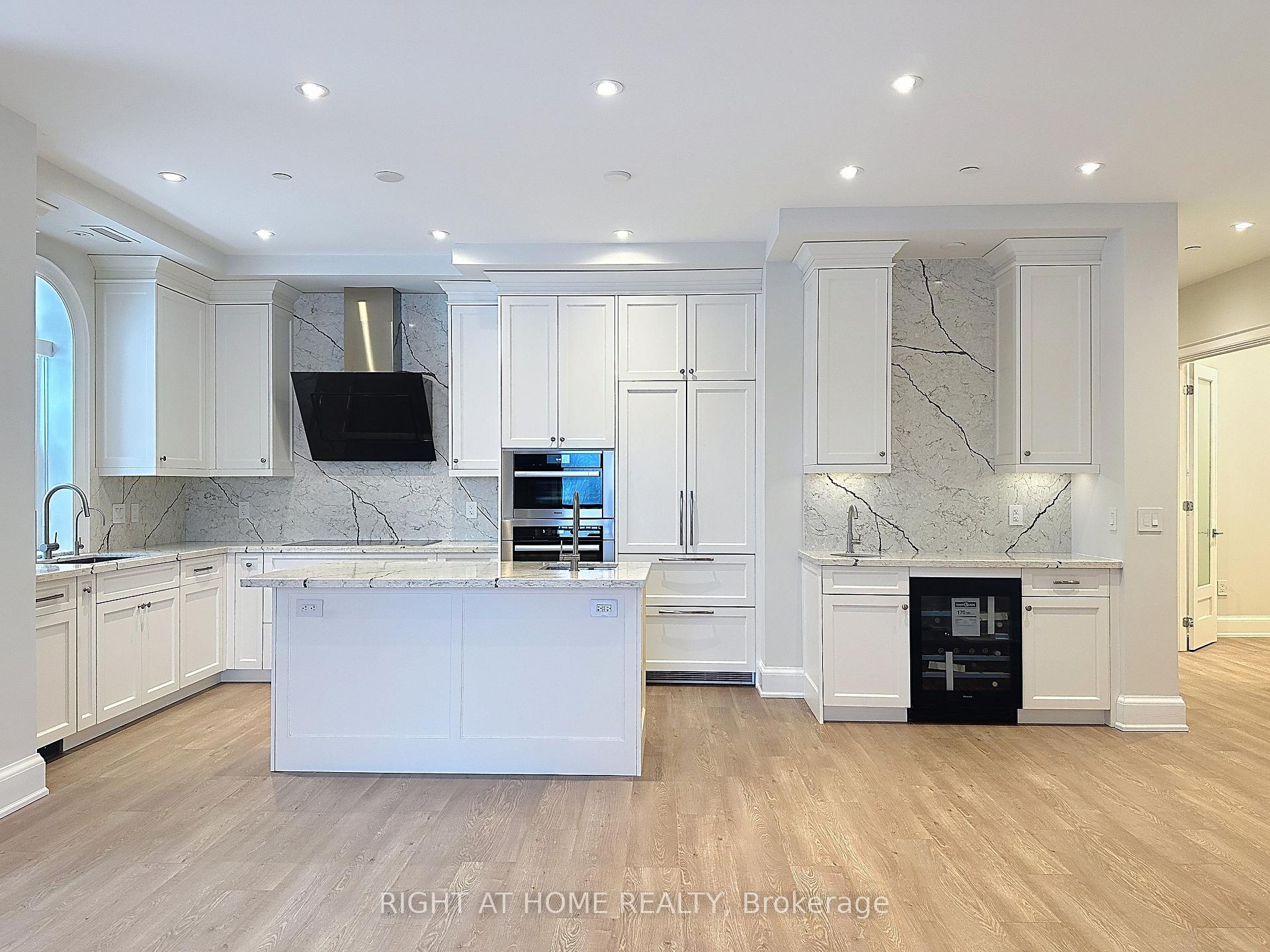 Photo 12 of Unit PH02, 208 Main St Unionville Street, Markham, Unionville — HOMEH