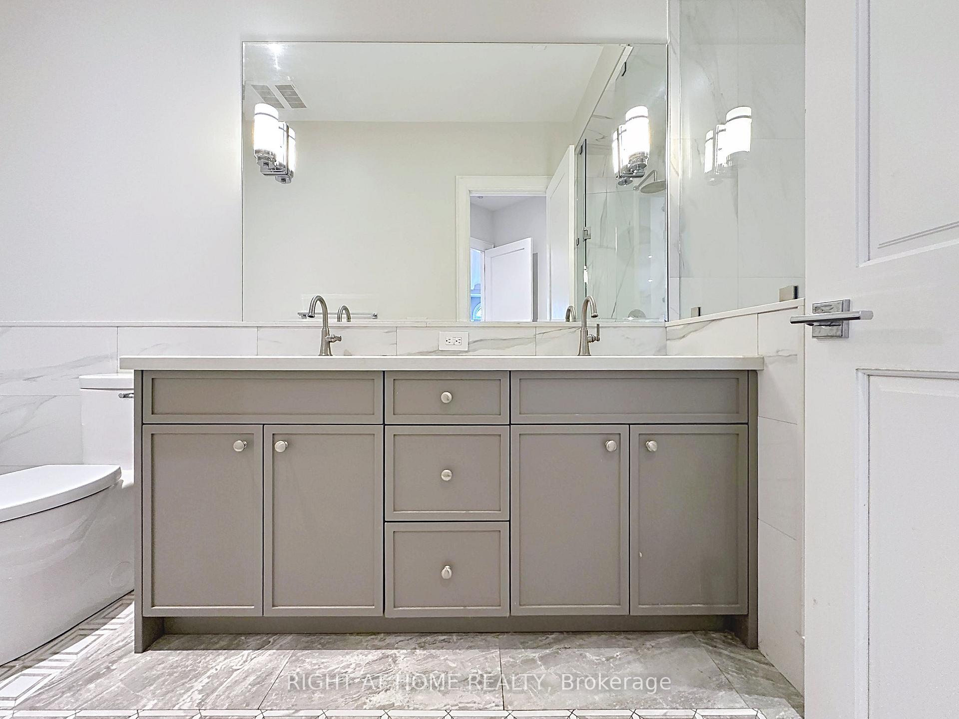 Photo 33 of Unit PH02, 208 Main St Unionville Street, Markham, Unionville — HOMEH