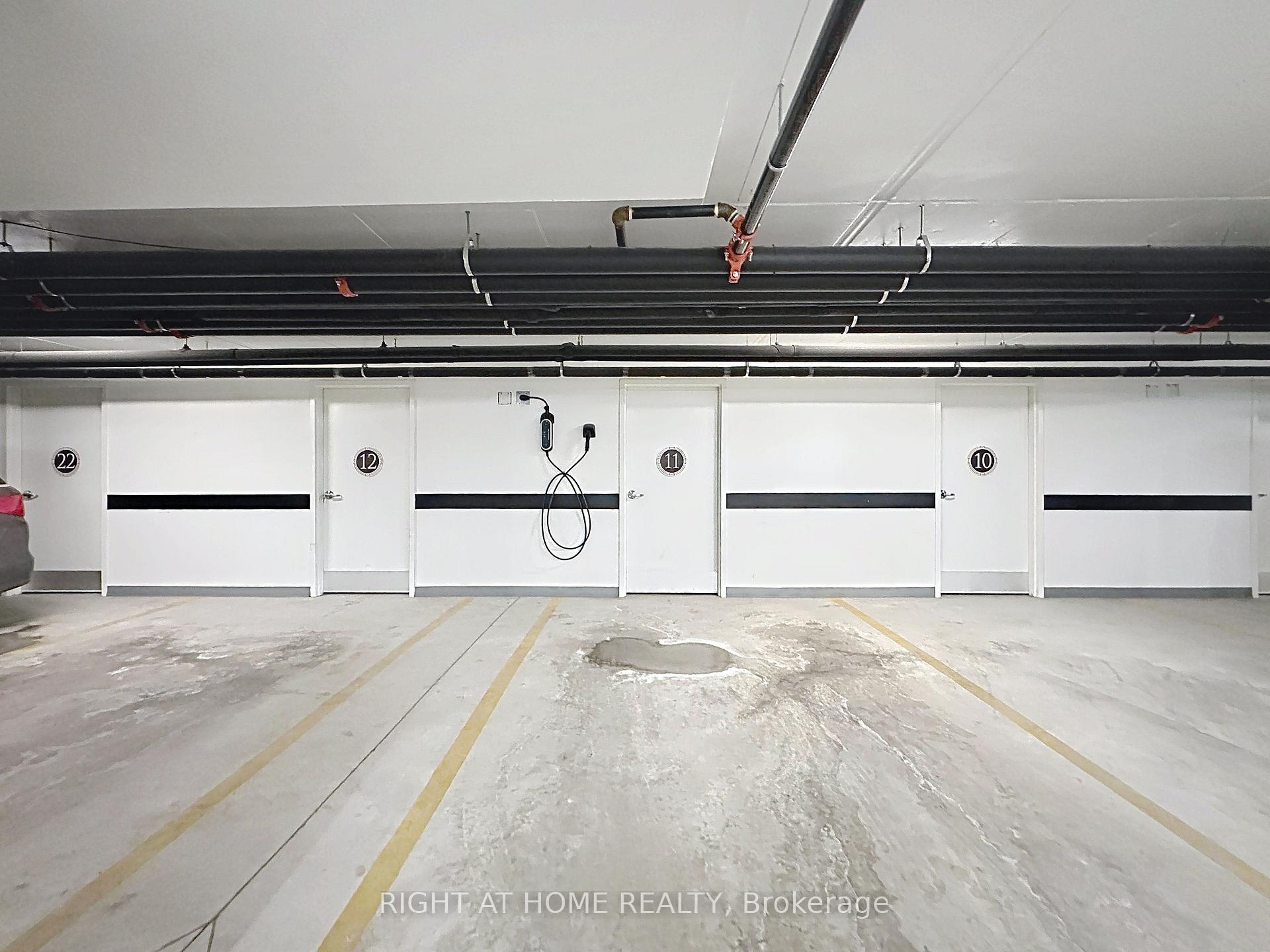 Photo 41 of Unit PH02, 208 Main St Unionville Street, Markham, Unionville — HOMEH