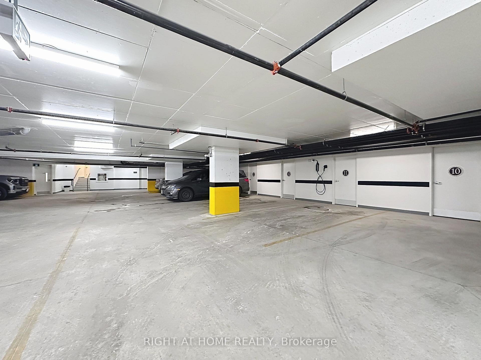 Photo 42 of Unit PH02, 208 Main St Unionville Street, Markham, Unionville — HOMEH