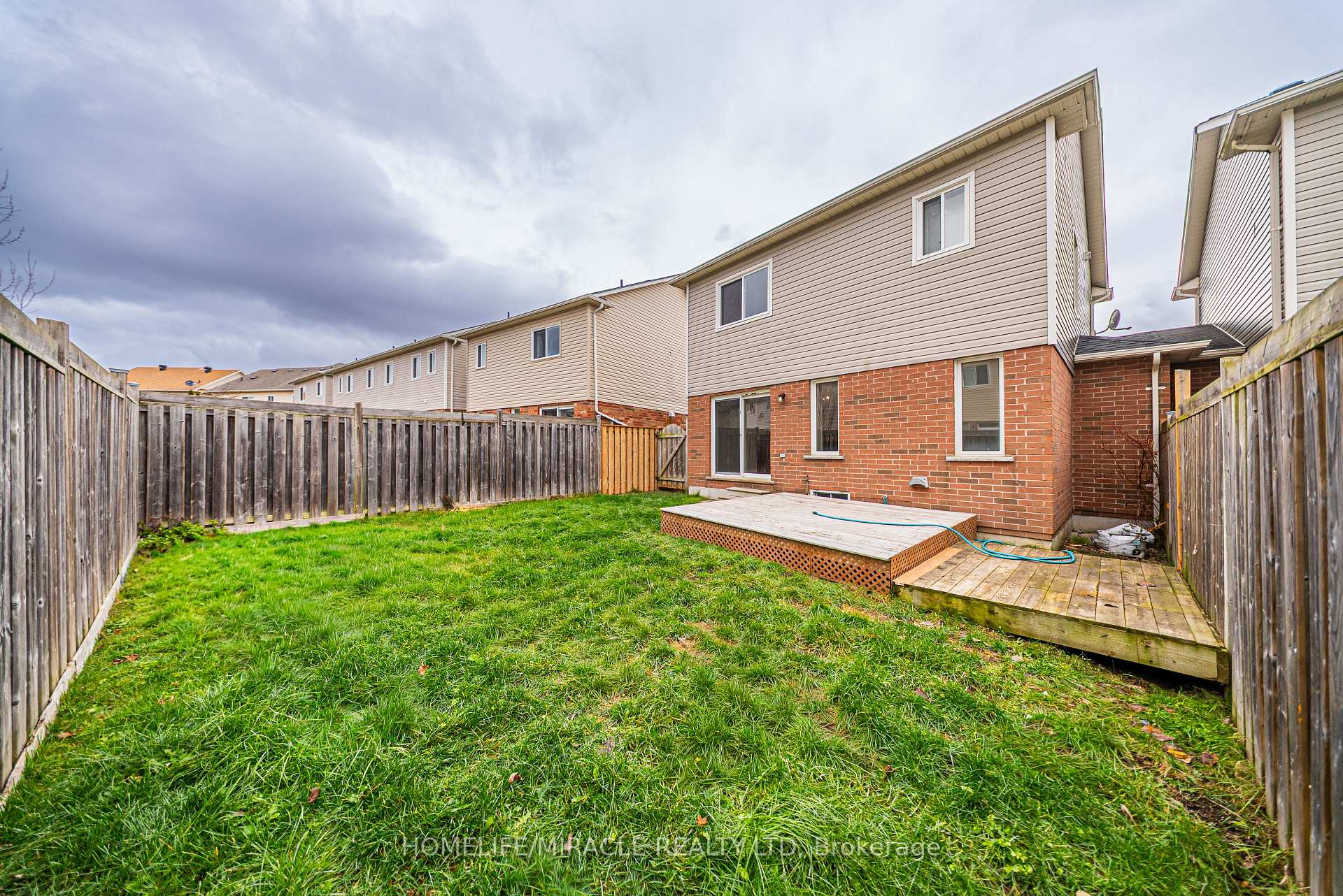 Photo 35 of 12 Diana Way, Barrie, Innis-Shore — HOMEH