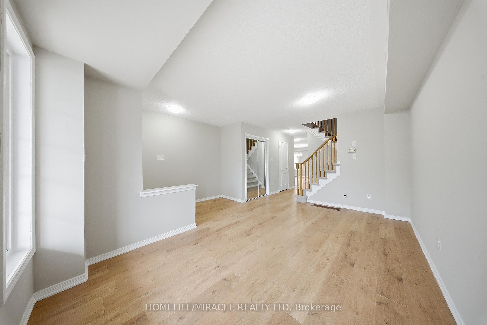 Photo 47 of 12 Diana Way, Barrie, Innis-Shore — HOMEH