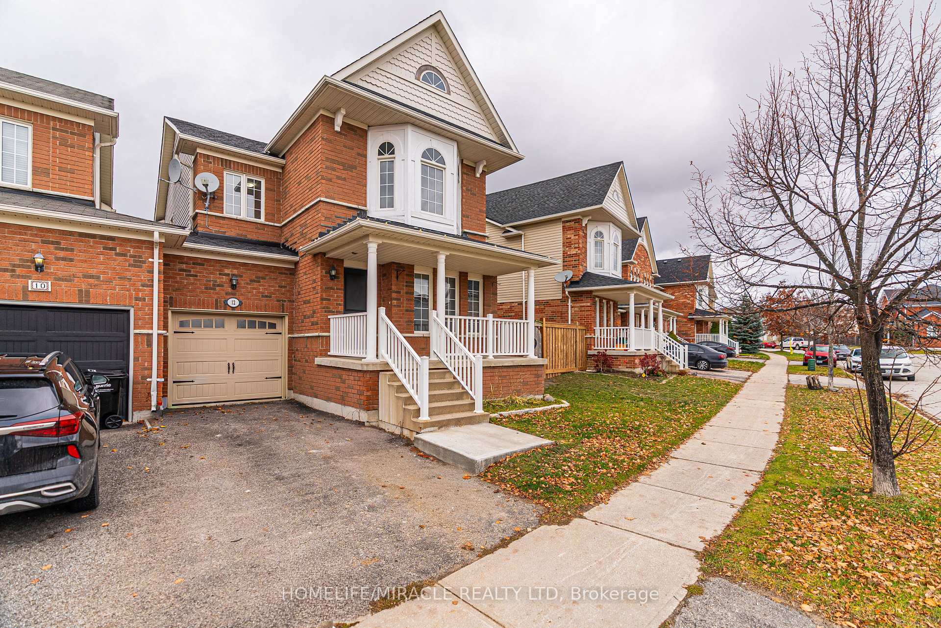 Photo 52 of 12 Diana Way, Barrie, Innis-Shore — HOMEH