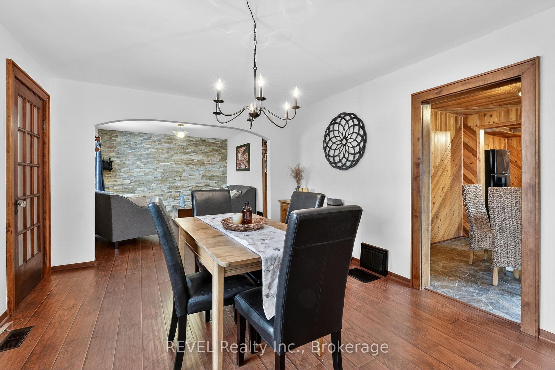 Photo 21 of 239 Becken Crescent, Welland, Cooks Mills — HOMEH