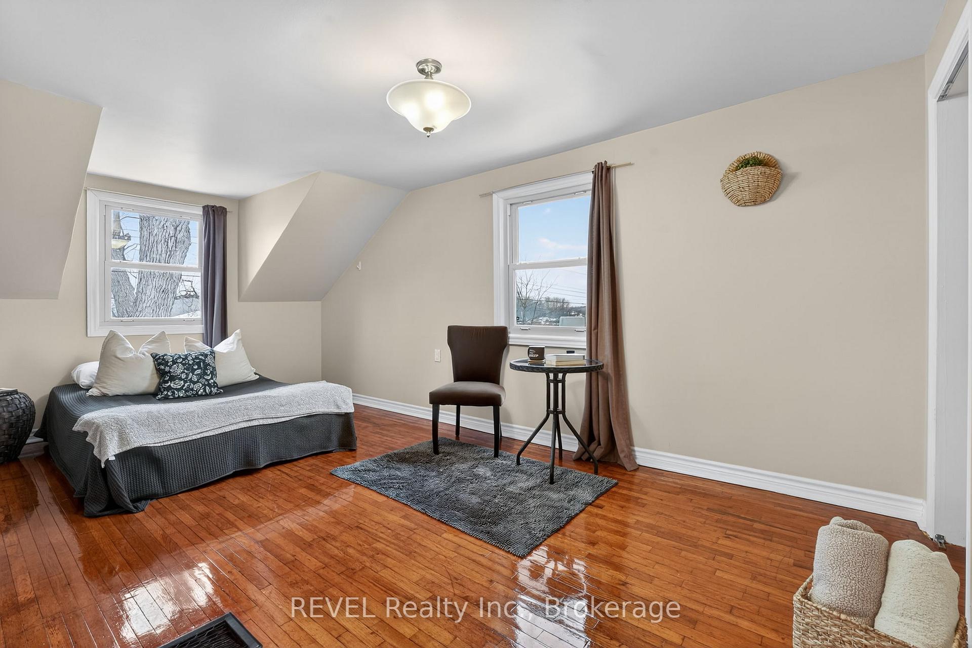 Photo 28 of 239 Becken Crescent, Welland, Cooks Mills — HOMEH