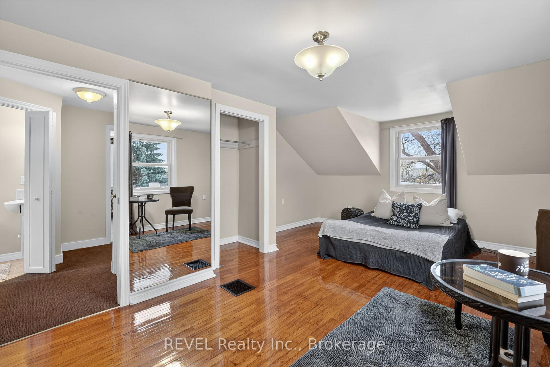 Photo 30 of 239 Becken Crescent, Welland, Cooks Mills — HOMEH
