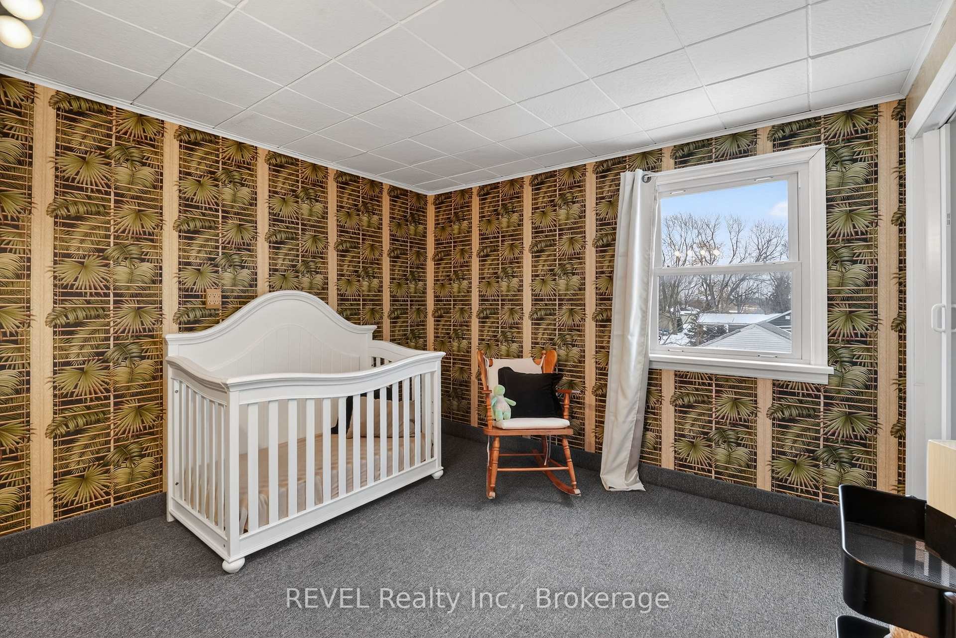 Photo 32 of 239 Becken Crescent, Welland, Cooks Mills — HOMEH