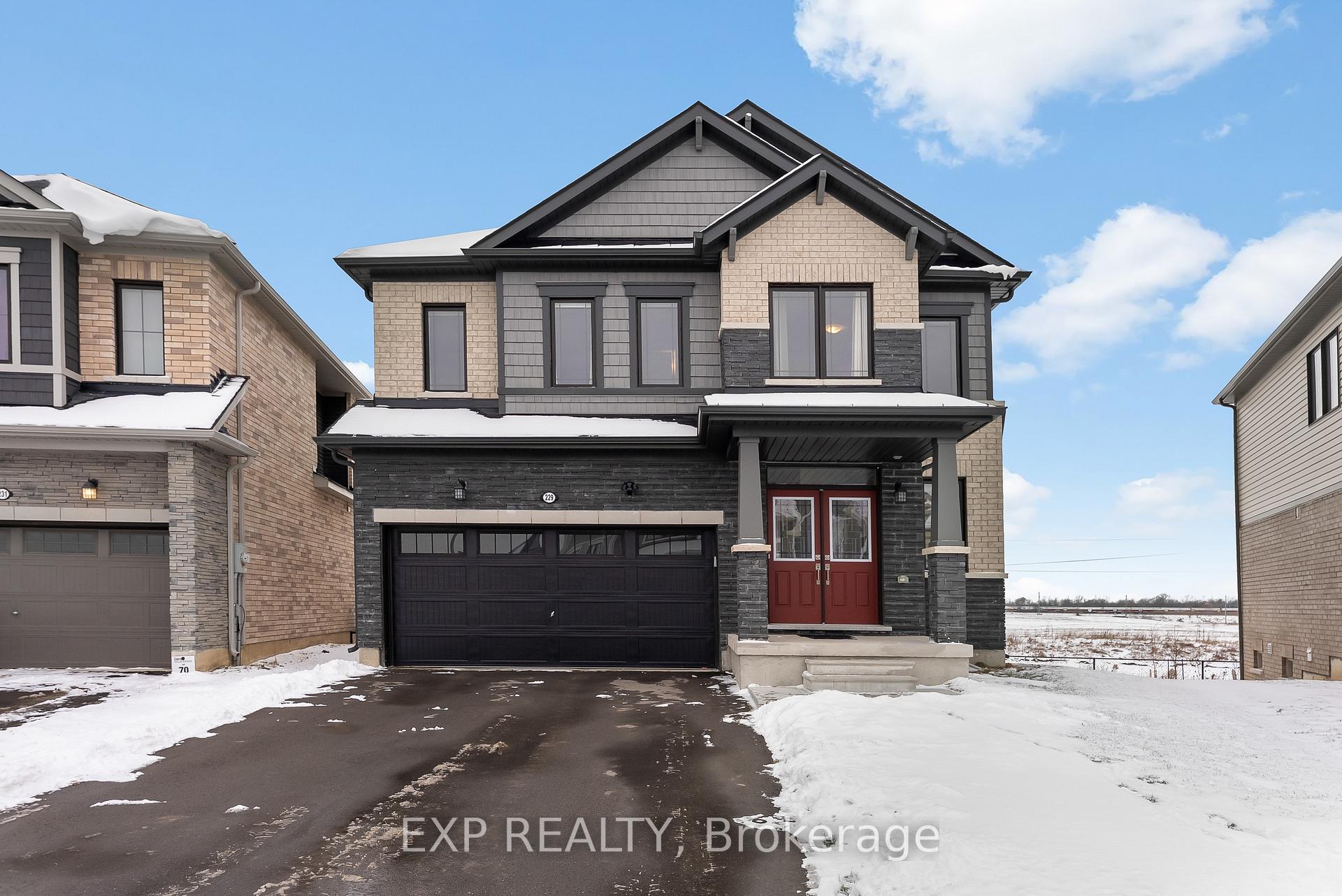 Front of 229 Vanilla Trail