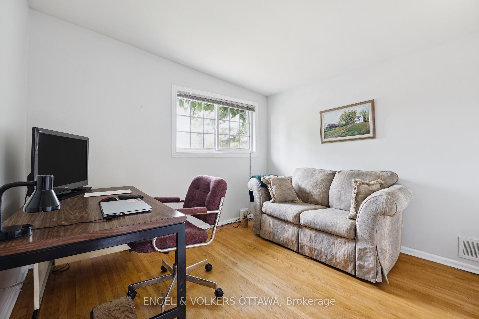 Photo 34 of 1161 Cameo Drive, Ottawa, Copeland Park — HOMEH