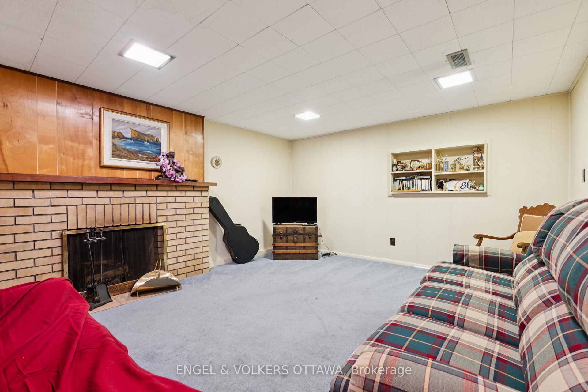 Photo 37 of 1161 Cameo Drive, Ottawa, Copeland Park — HOMEH