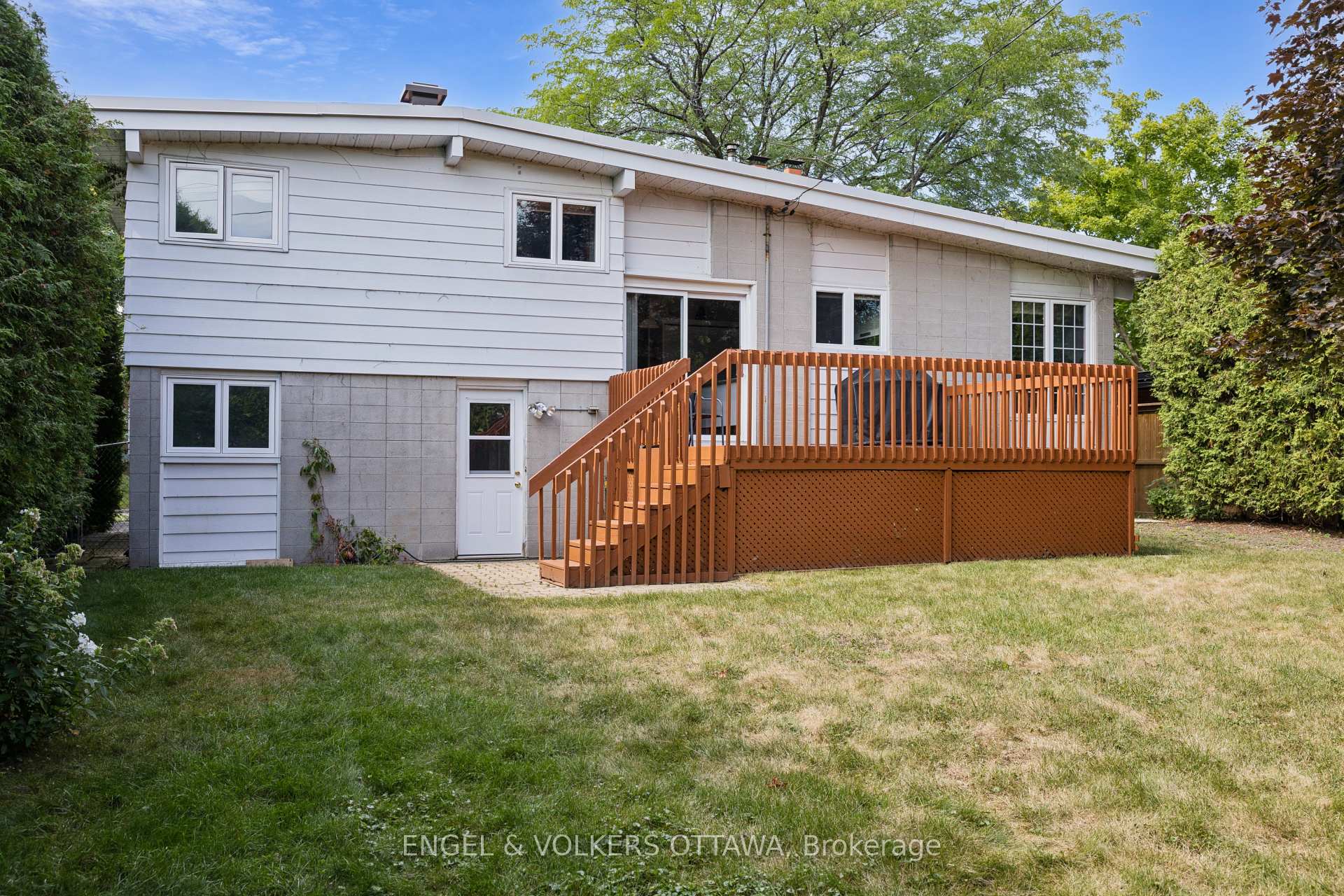 Photo 44 of 1161 Cameo Drive, Ottawa, Copeland Park — HOMEH