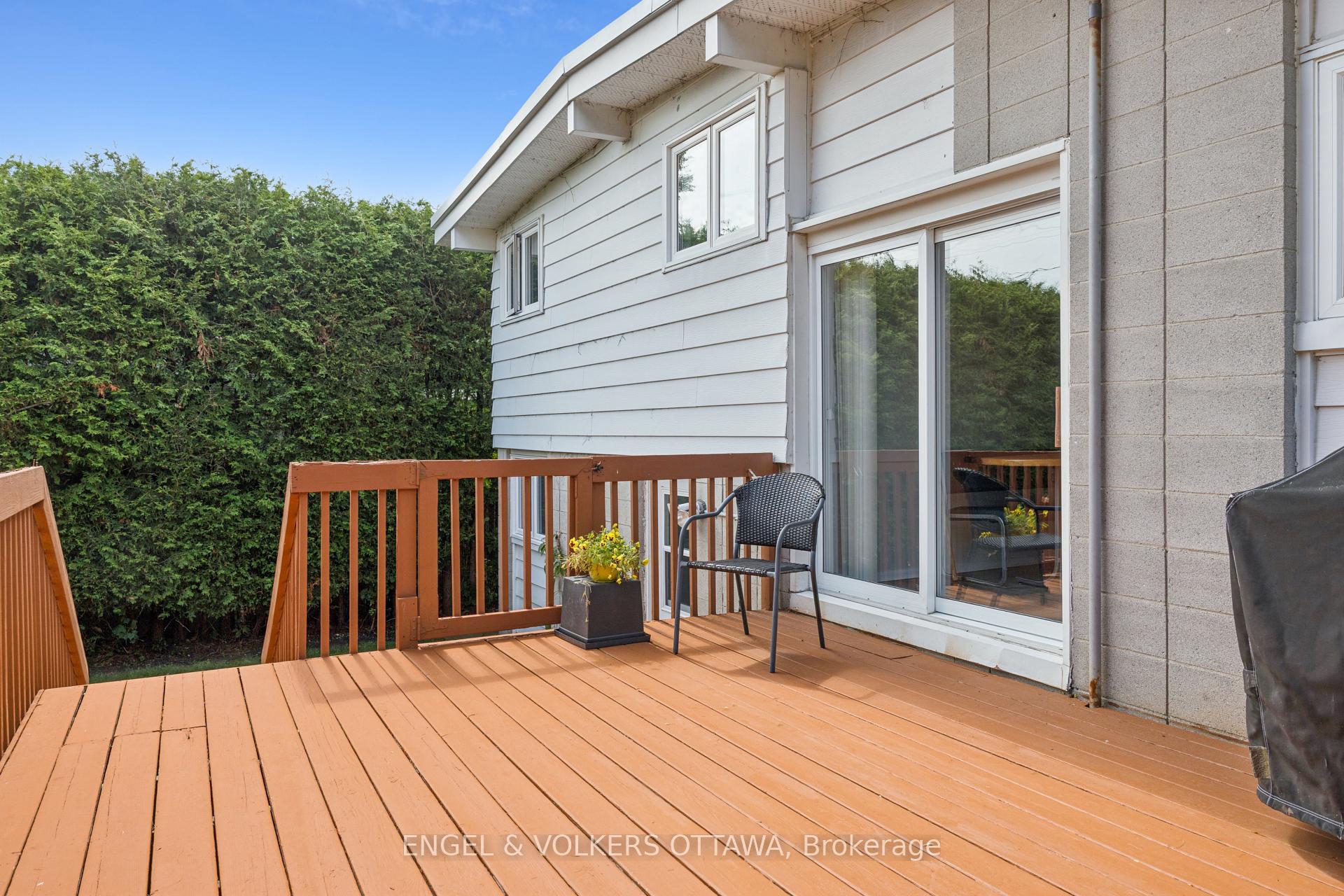 Photo 45 of 1161 Cameo Drive, Ottawa, Copeland Park — HOMEH