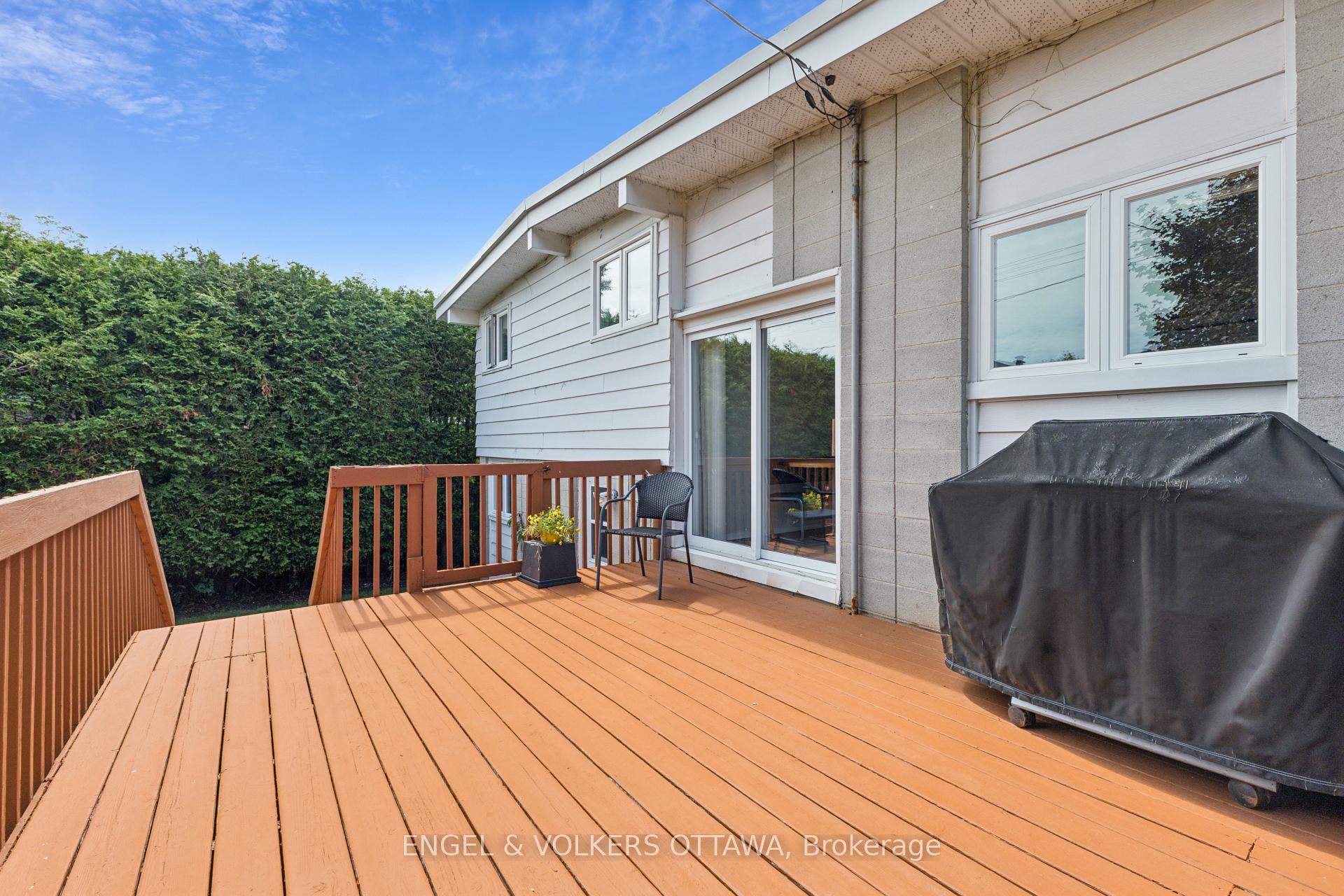 Photo 46 of 1161 Cameo Drive, Ottawa, Copeland Park — HOMEH