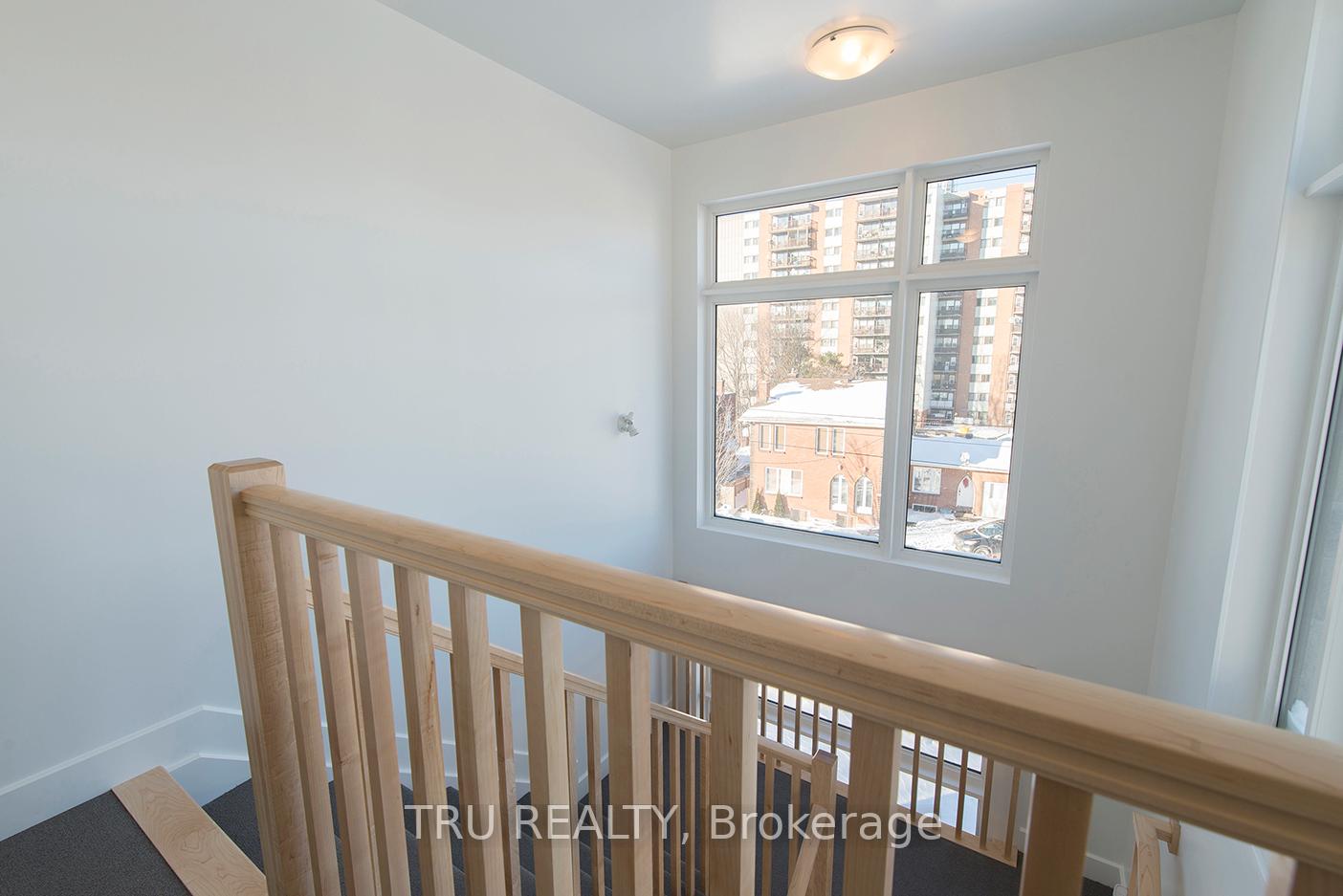 Photo 2 of Unit 2, 550 Guy Street, Ottawa, Castle Heights — HOMEH