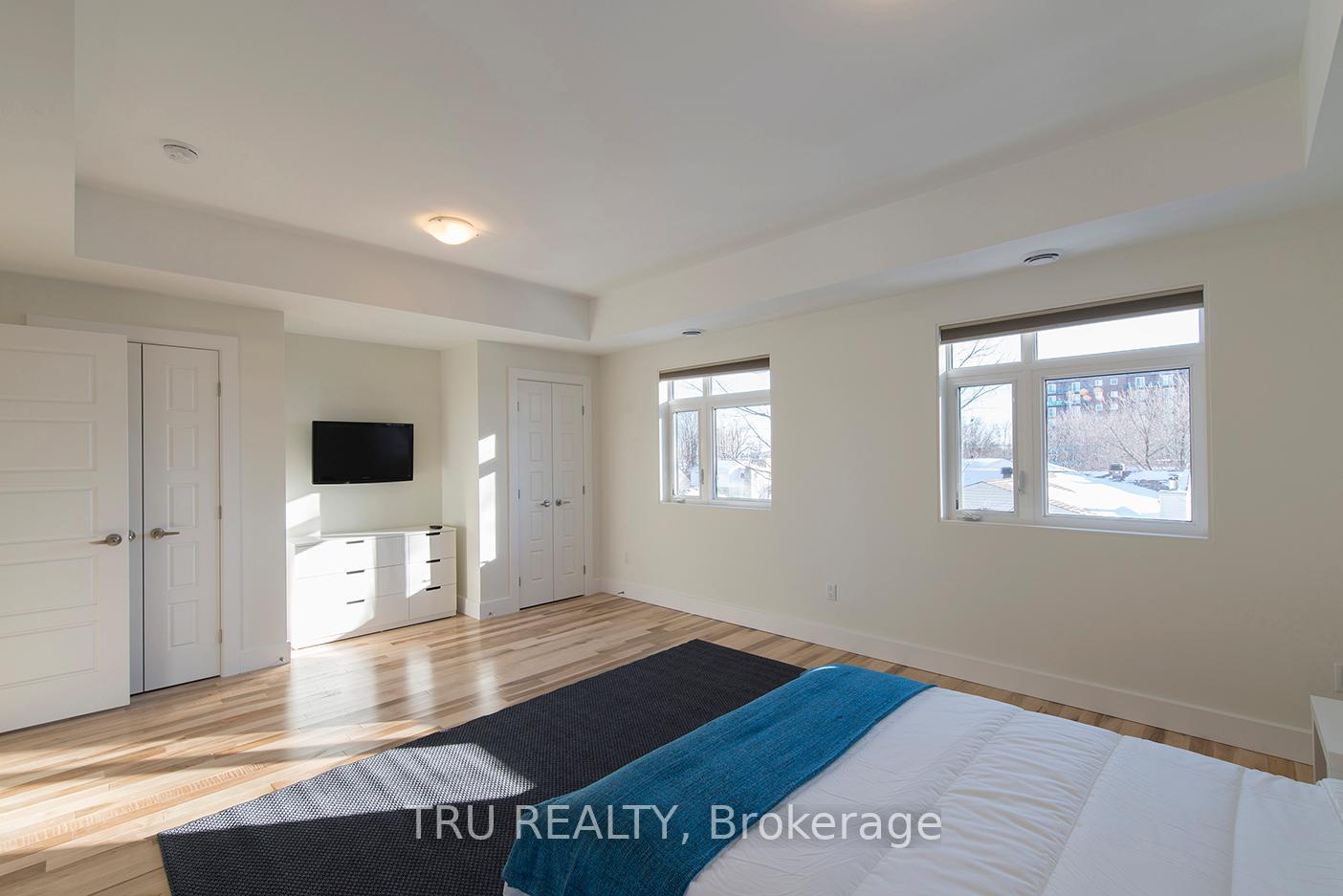 Photo 8 of Unit 2, 550 Guy Street, Ottawa, Castle Heights — HOMEH