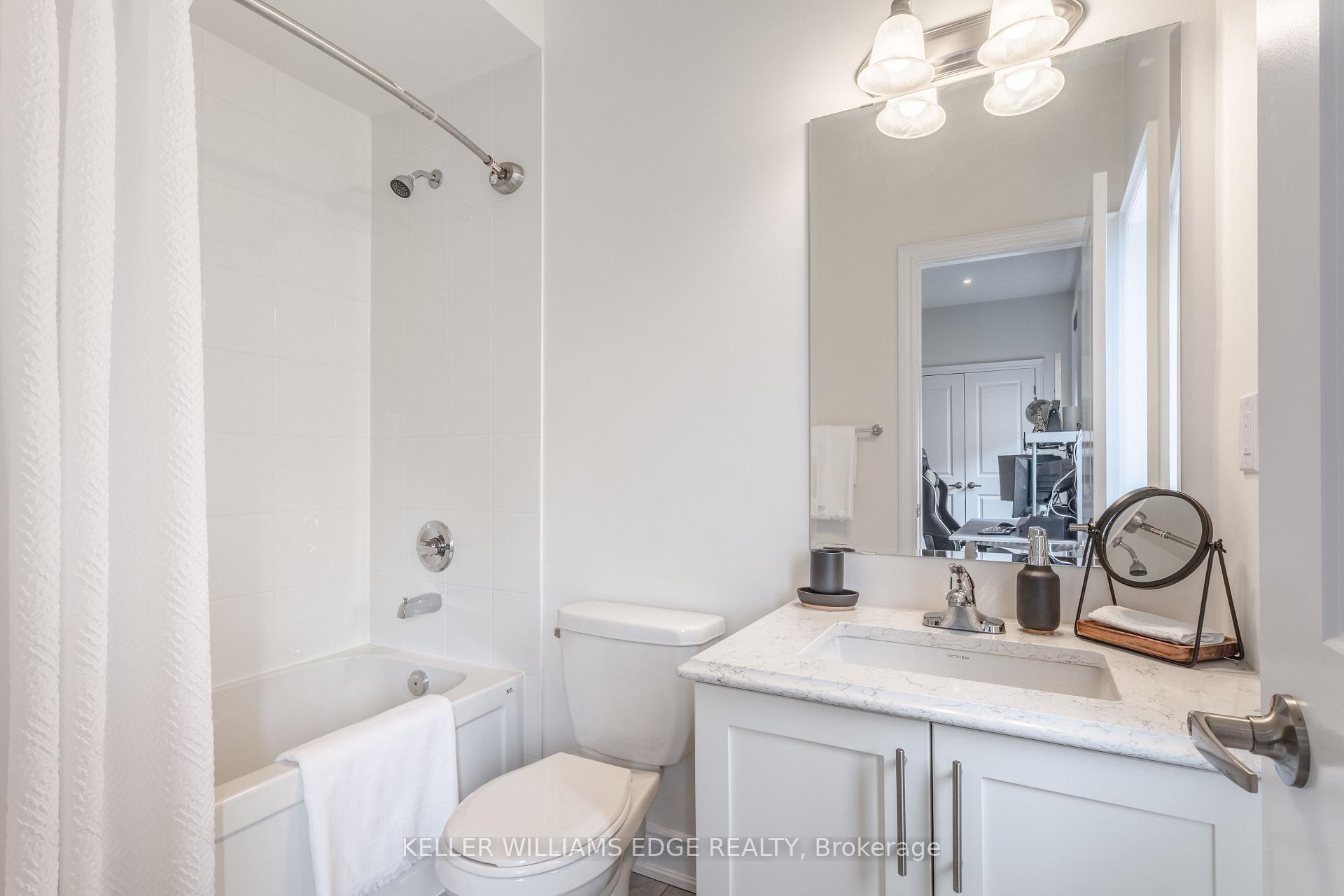 Photo 33 of 64 Elysian Fields Circle, Brampton, Bram West — HOMEH