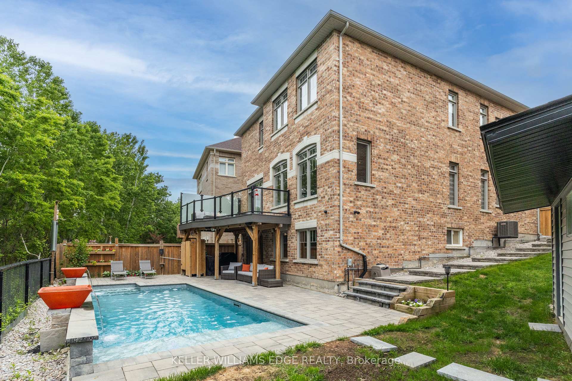 Photo 40 of 64 Elysian Fields Circle, Brampton, Bram West — HOMEH