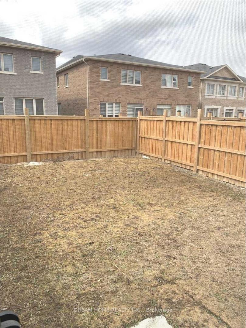 Photo 10 of Unit 201, 88 Mohandas Drive, Markham, Cedarwood — HOMEH