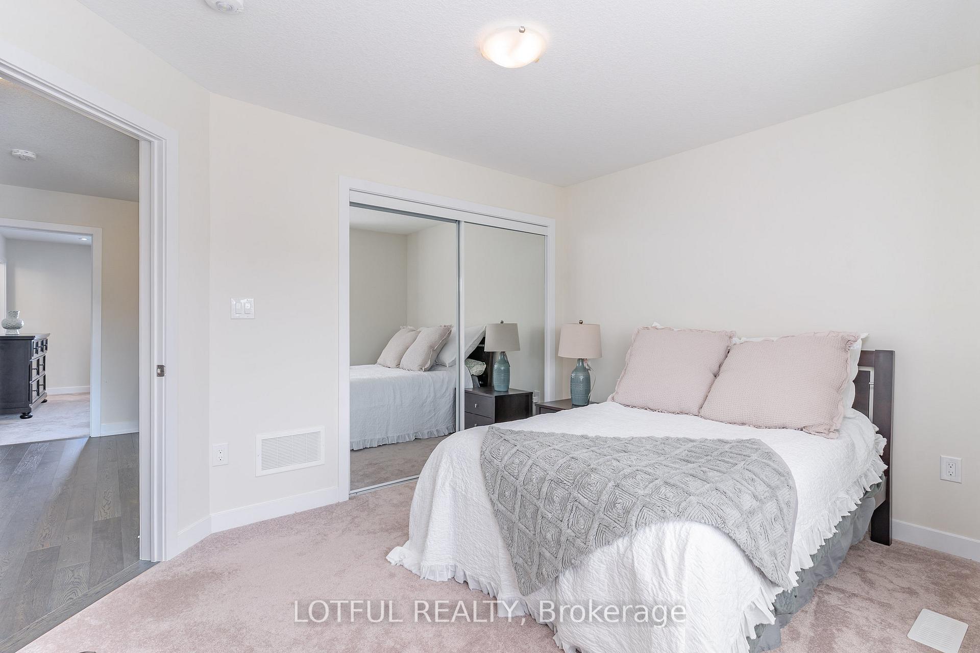 Photo 24 of 82 Lilac Circle, Haldimand — HOMEH