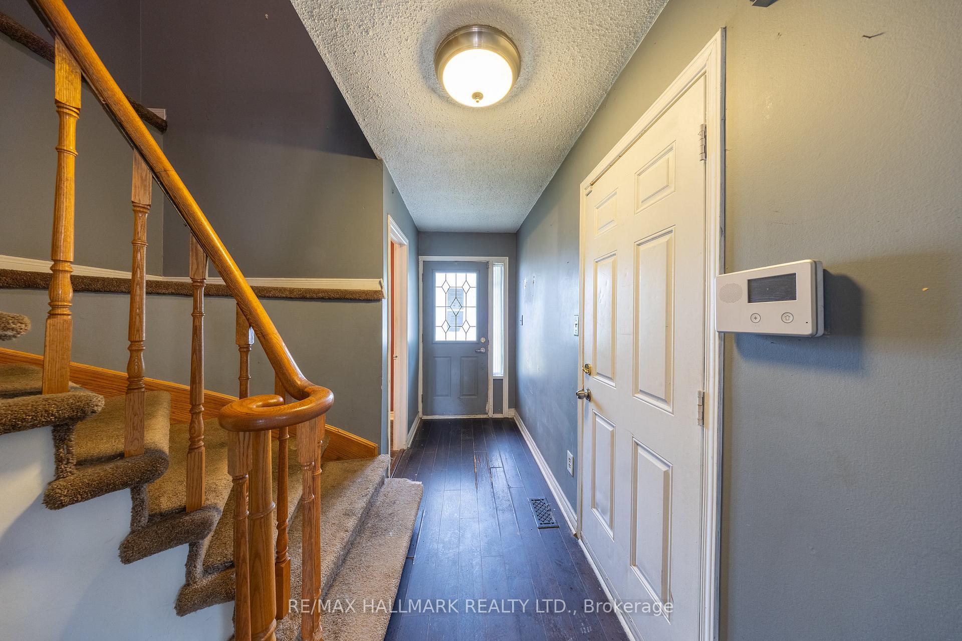 Photo 5 of 200 Adele Crescent, Oshawa, McLaughlin — HOMEH
