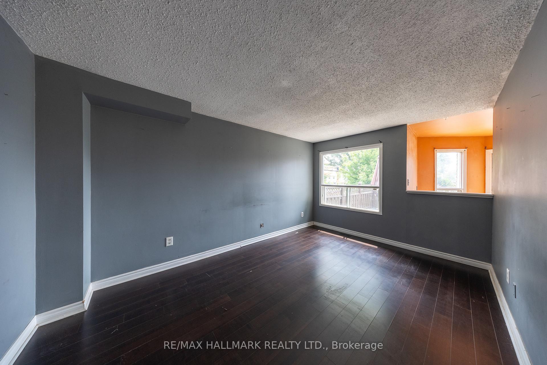 Photo 7 of 200 Adele Crescent, Oshawa, McLaughlin — HOMEH