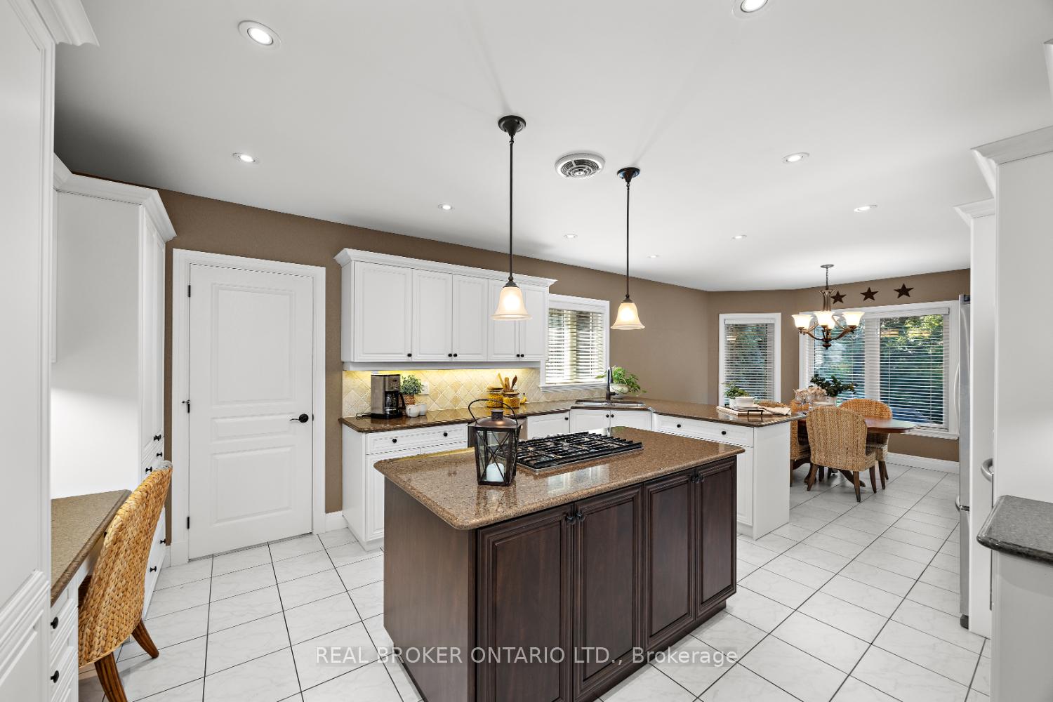 Photo 9 of 24 Worthington Drive, Clarington, Courtice — HOMEH