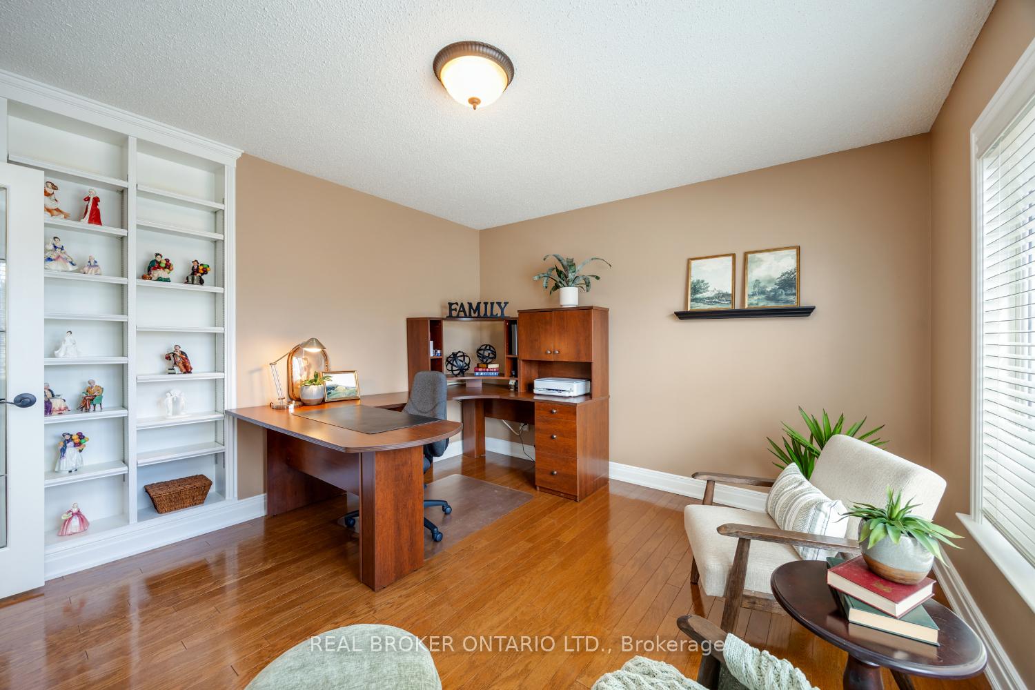 Photo 21 of 24 Worthington Drive, Clarington, Courtice — HOMEH