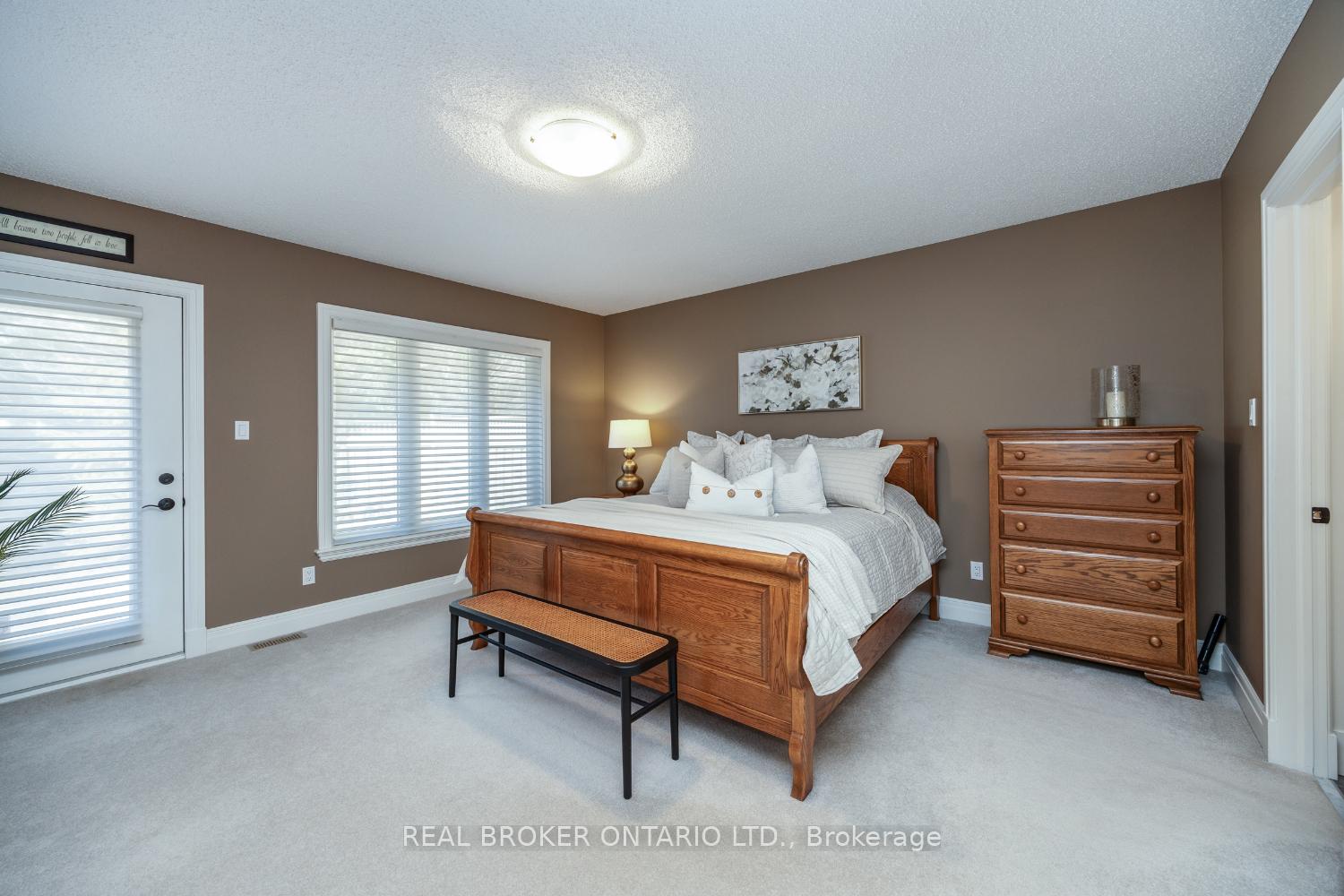 Photo 23 of 24 Worthington Drive, Clarington, Courtice — HOMEH