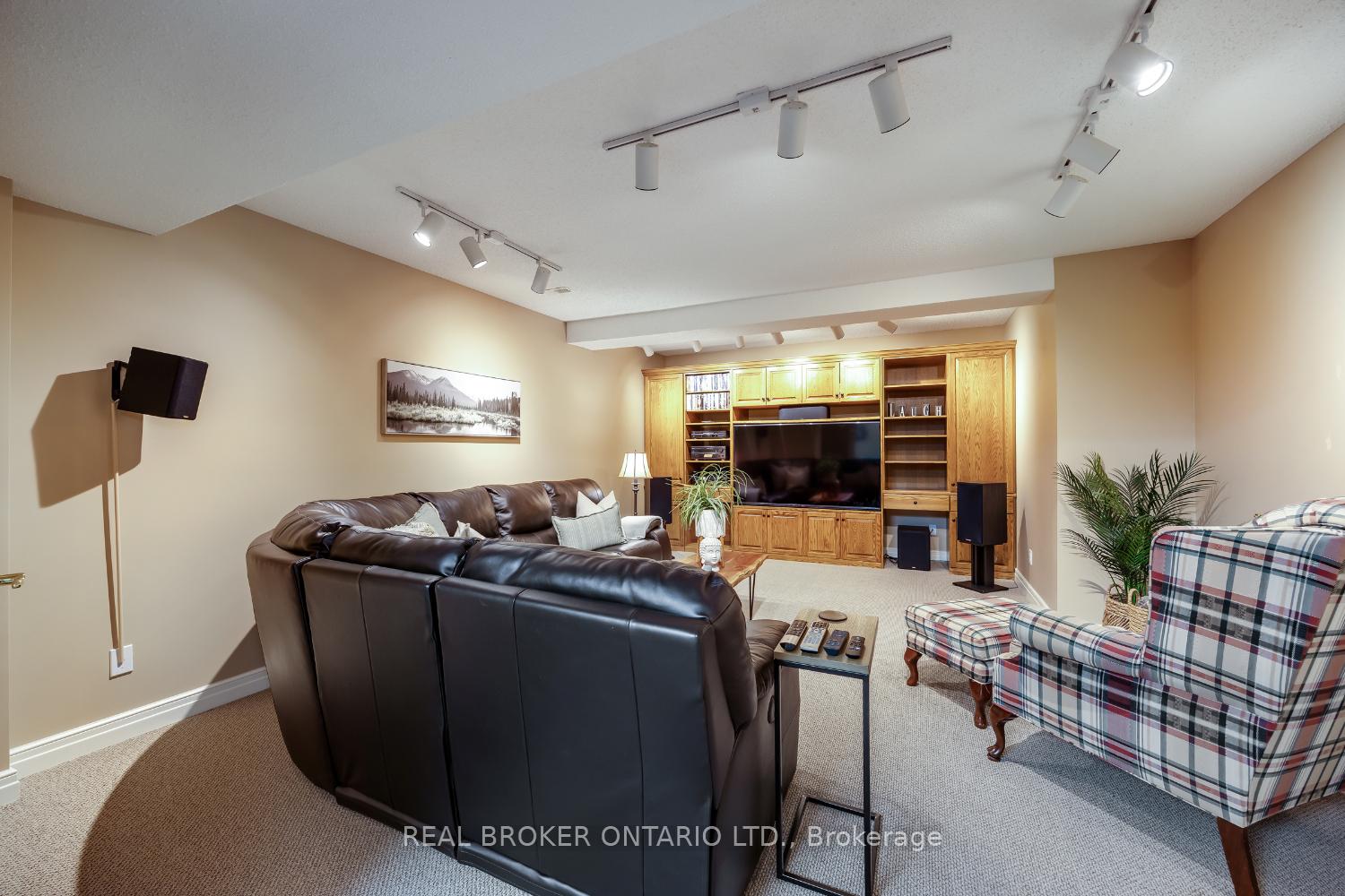 Photo 35 of 24 Worthington Drive, Clarington, Courtice — HOMEH