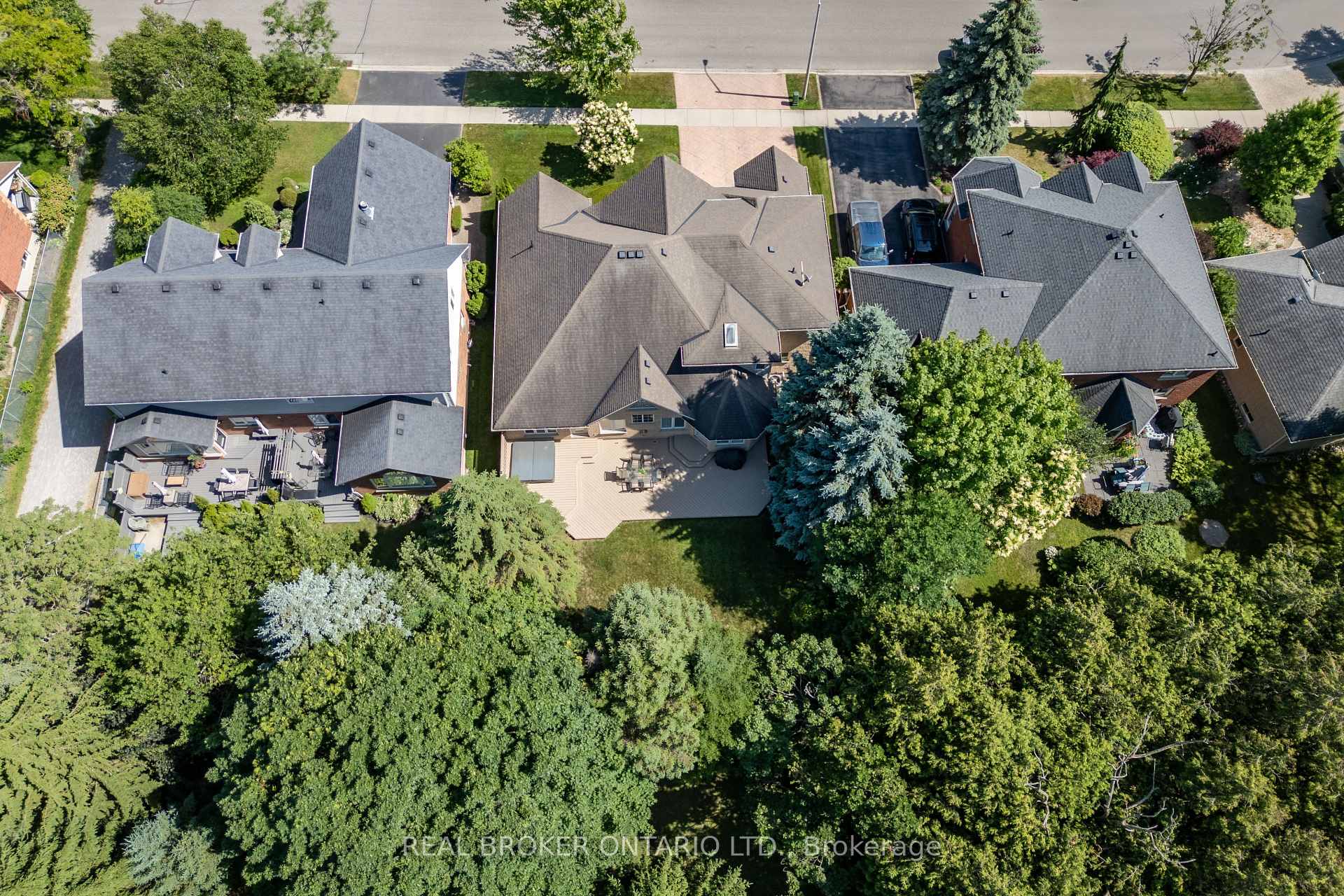 Photo 41 of 24 Worthington Drive, Clarington, Courtice — HOMEH