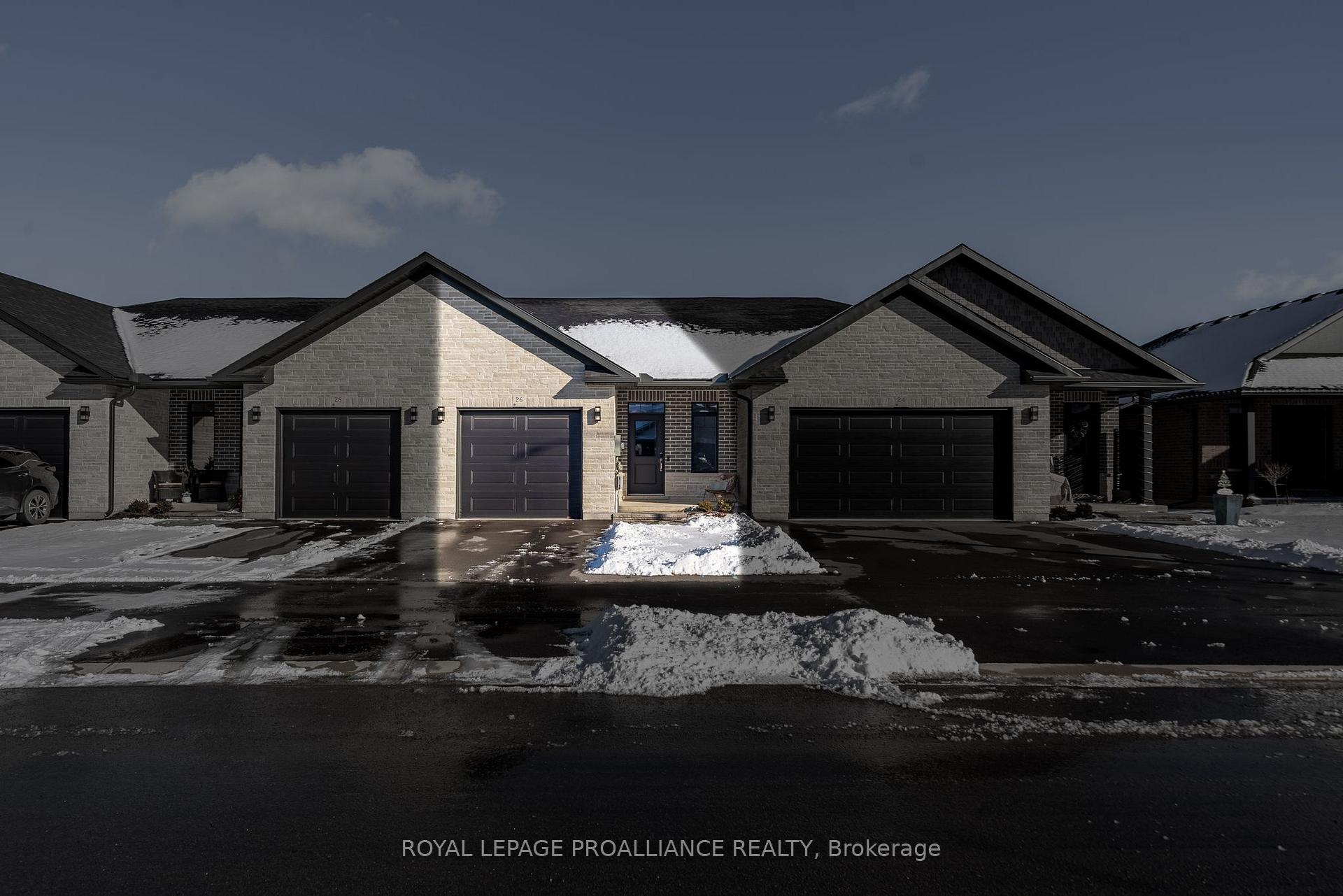 Photo 2 of 26 Raycroft Drive, Belleville, Thurlow Ward — HOMEH
