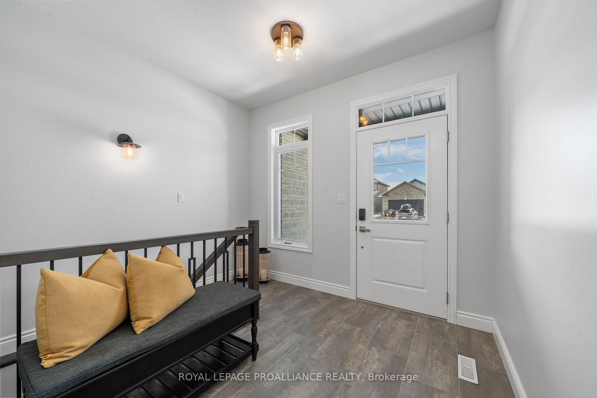Photo 4 of 26 Raycroft Drive, Belleville, Thurlow Ward — HOMEH