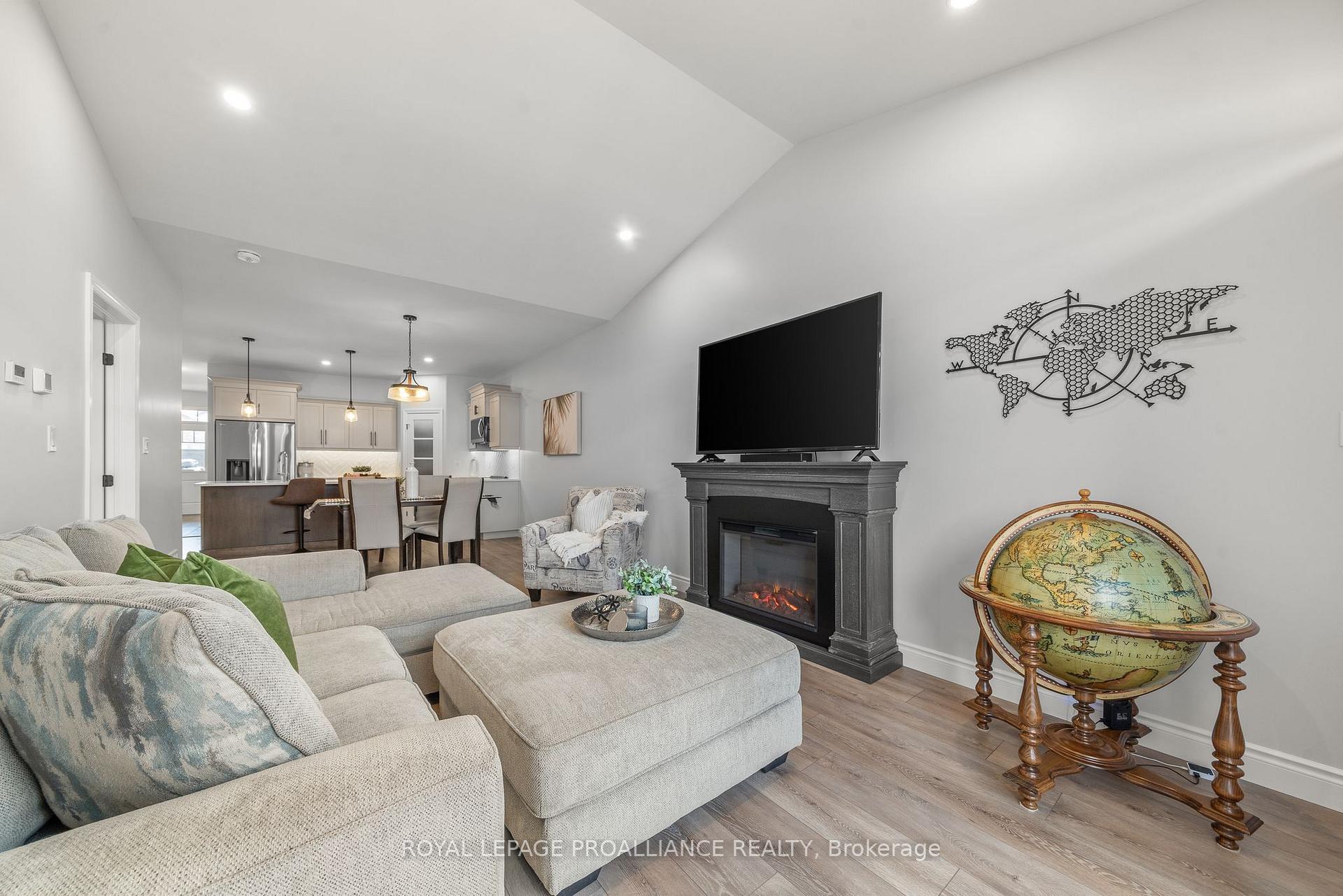 Photo 20 of 26 Raycroft Drive, Belleville, Thurlow Ward — HOMEH
