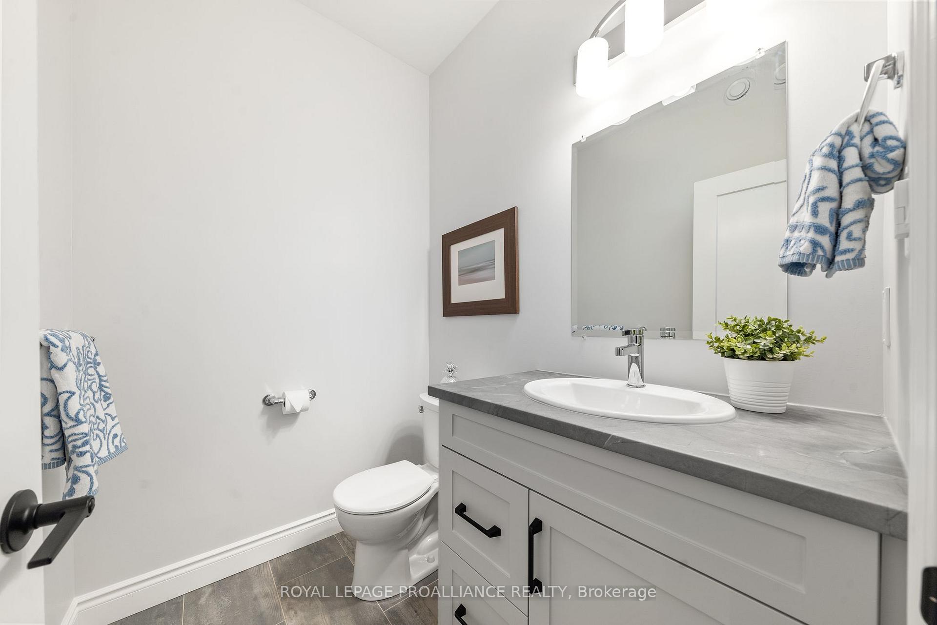 Photo 23 of 26 Raycroft Drive, Belleville, Thurlow Ward — HOMEH