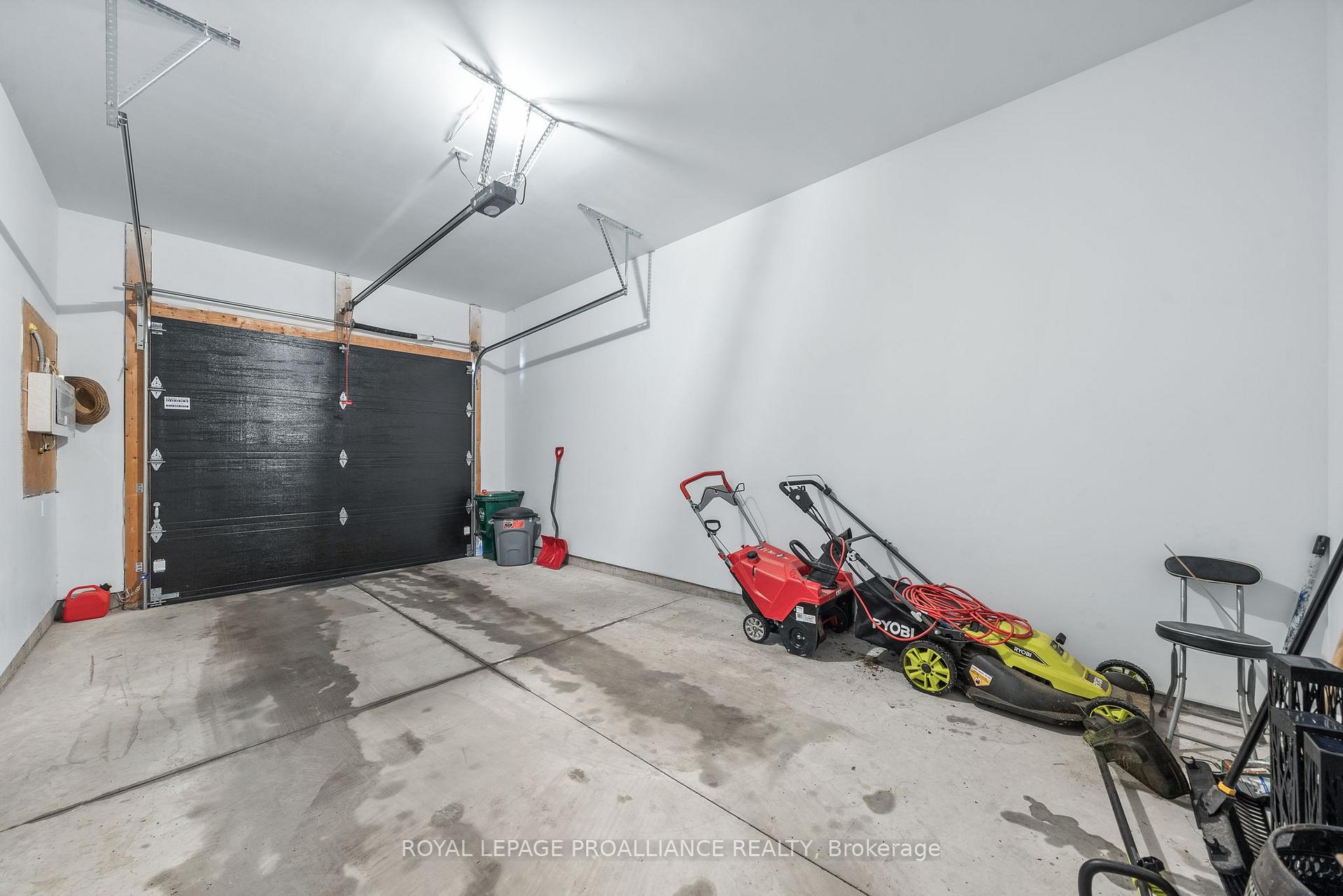 Photo 36 of 26 Raycroft Drive, Belleville, Thurlow Ward — HOMEH