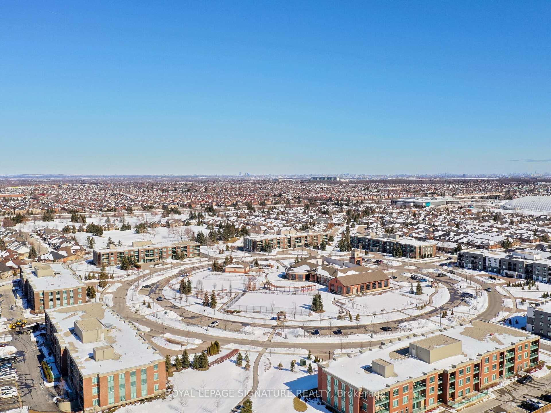 Photo 24 of 41 Overlea Drive, Brampton, Sandringham-Wellington — HOMEH