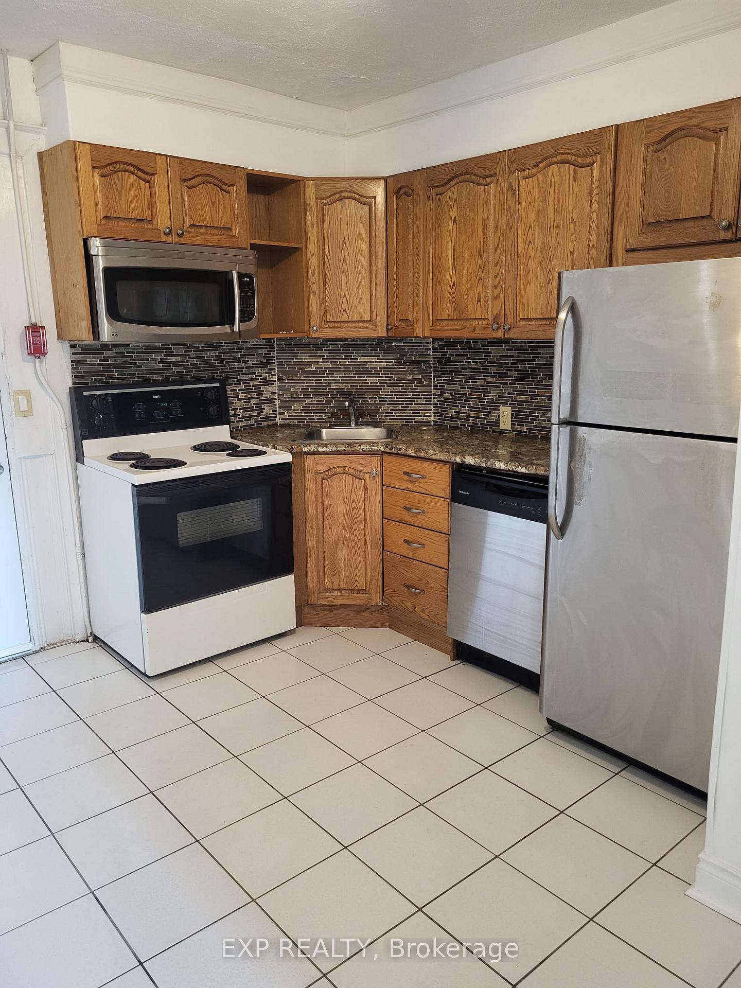 Photo 7 of Unit 2, 9 Proctor Boulevard, Hamilton, Gibson — HOMEH