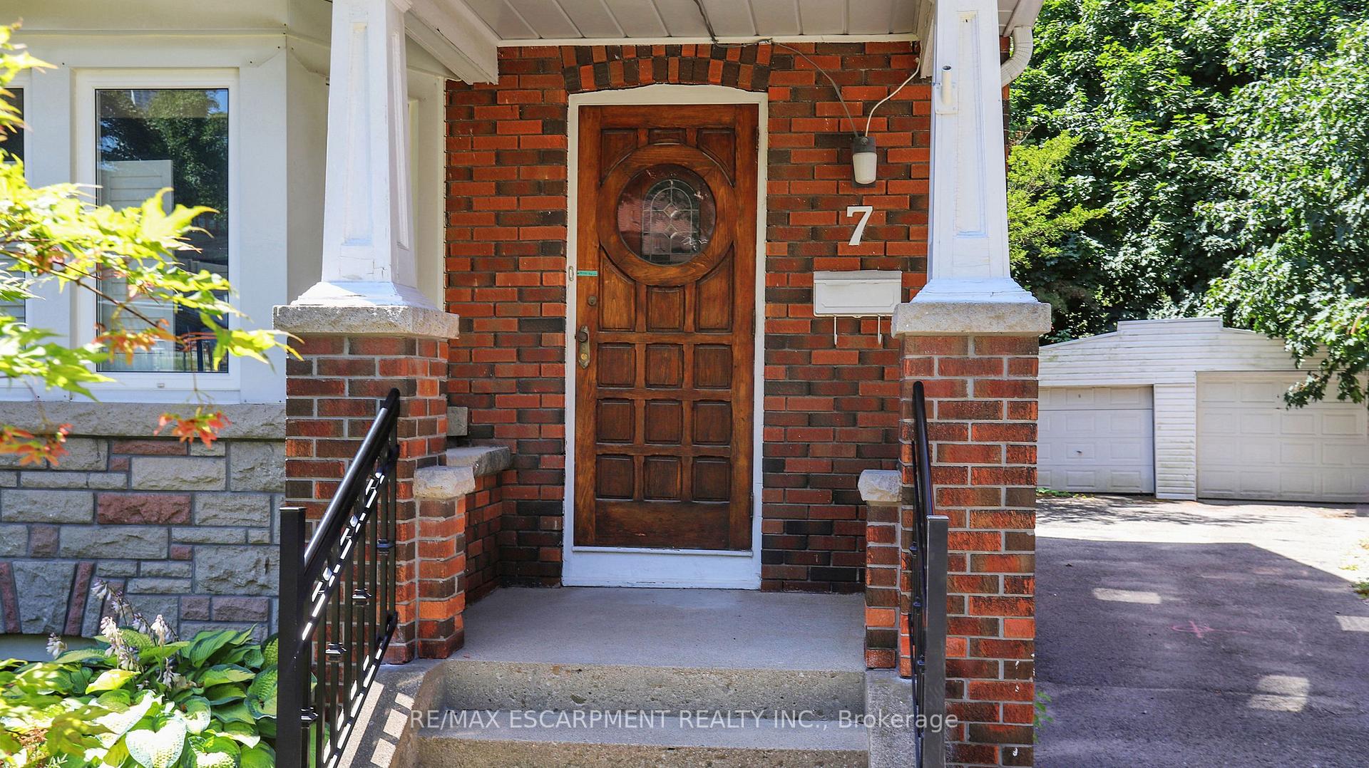 Photo 7 of 7 Duplex Crescent, Toronto, Yonge-Eglinton — HOMEH
