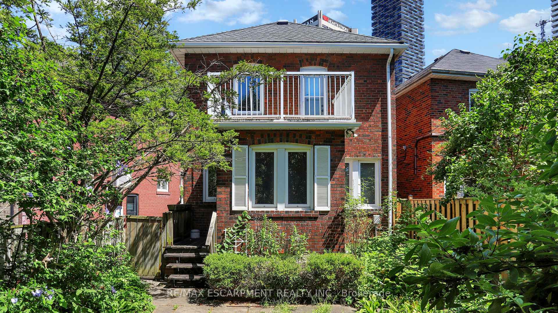 Photo 42 of 7 Duplex Crescent, Toronto, Yonge-Eglinton — HOMEH