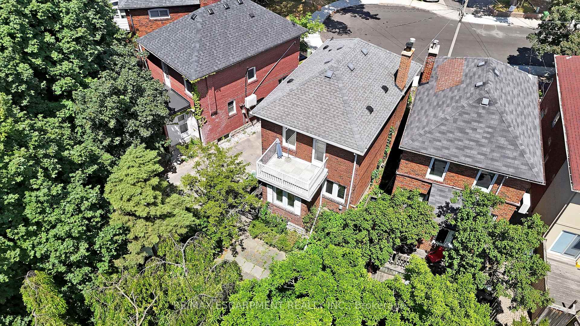 Photo 49 of 7 Duplex Crescent, Toronto, Yonge-Eglinton — HOMEH