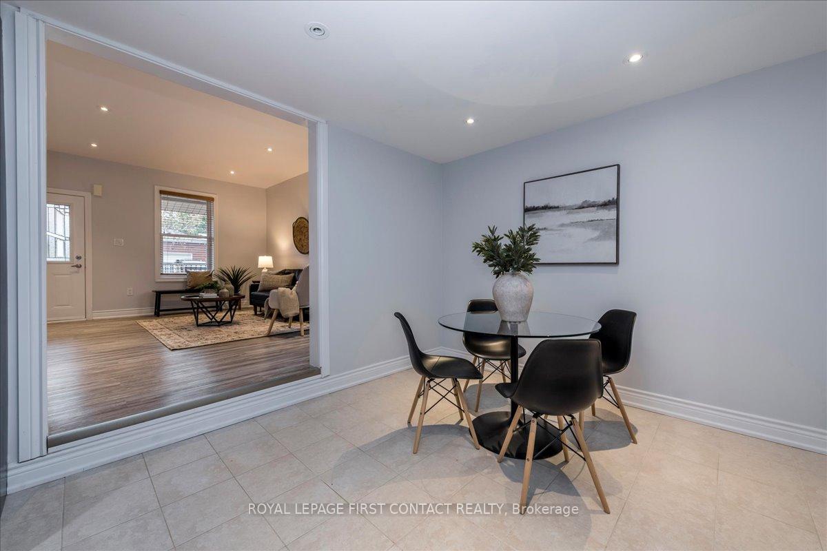 Photo 8 of 2 George Street, Innisfil, Cookstown — HOMEH