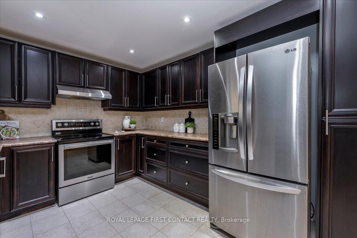 Photo 12 of 2 George Street, Innisfil, Cookstown — HOMEH