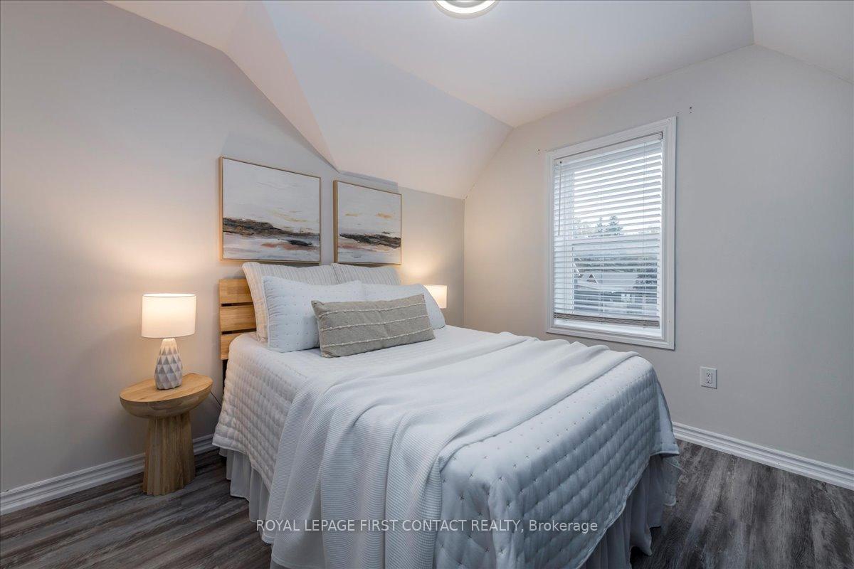 Photo 15 of 2 George Street, Innisfil, Cookstown — HOMEH
