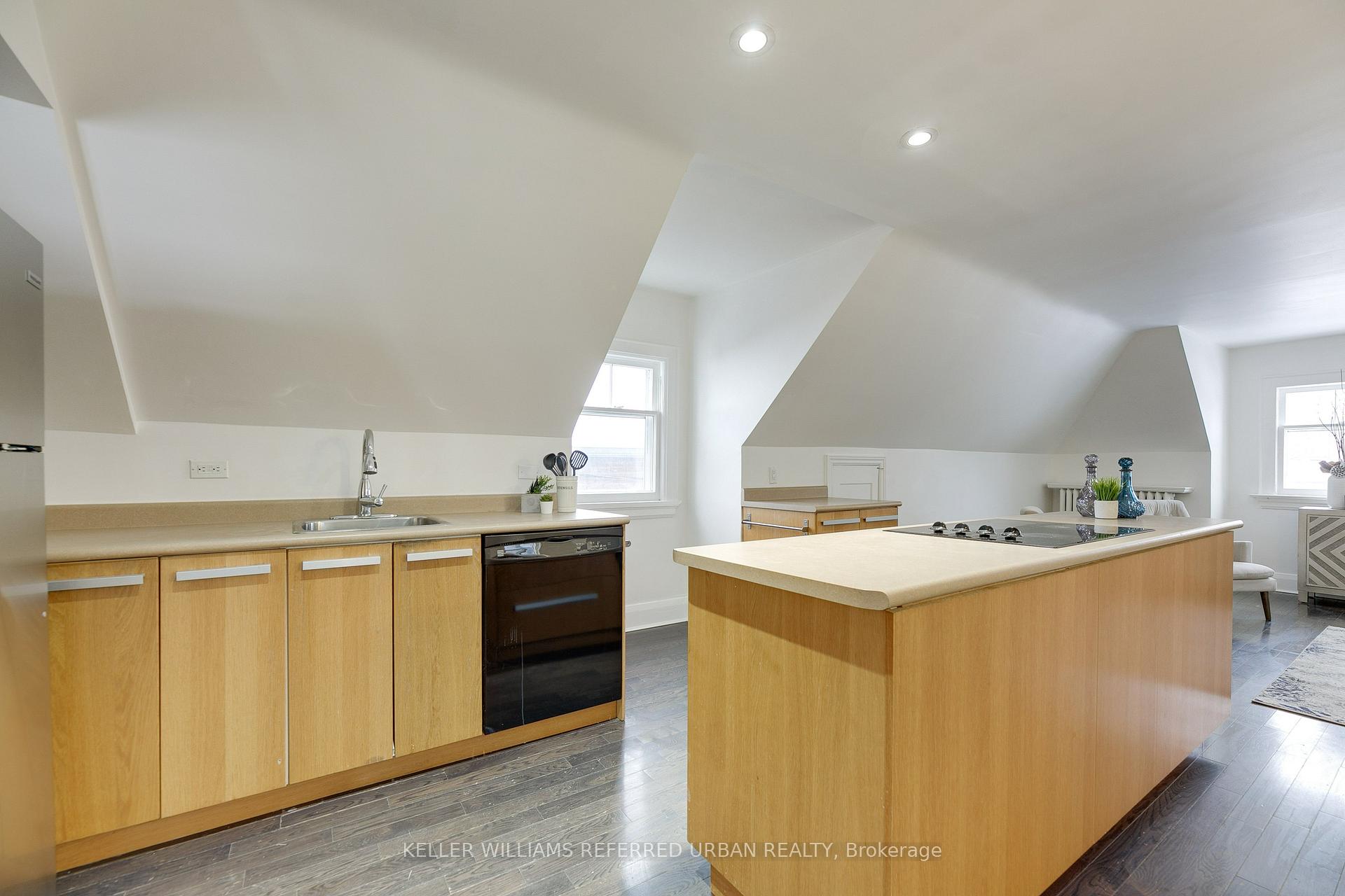 Photo 40 of 244 Winona Drive, Toronto, Oakwood Village — HOMEH