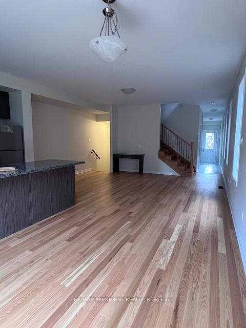 Photo 7 of 1417 Oakmont Common, Burlington, Tyandaga — HOMEH