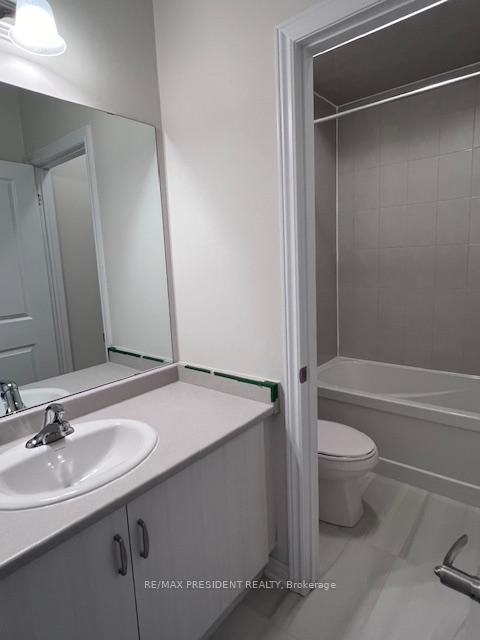Photo 10 of 1417 Oakmont Common, Burlington, Tyandaga — HOMEH